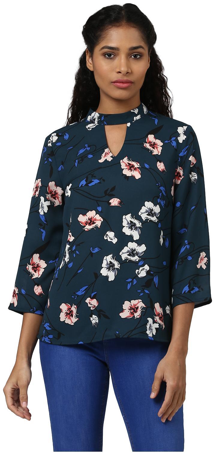 

Harpa Women Printed Regular top - Green
