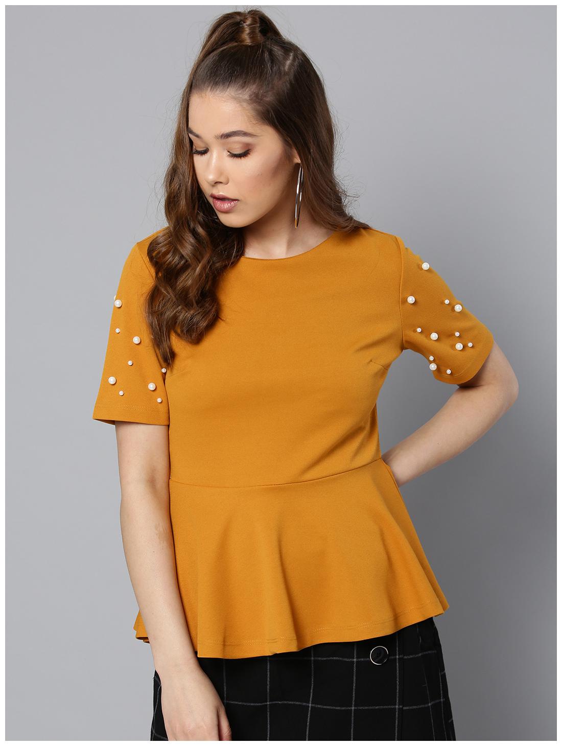 

Harpa Women Solid Regular top - Yellow