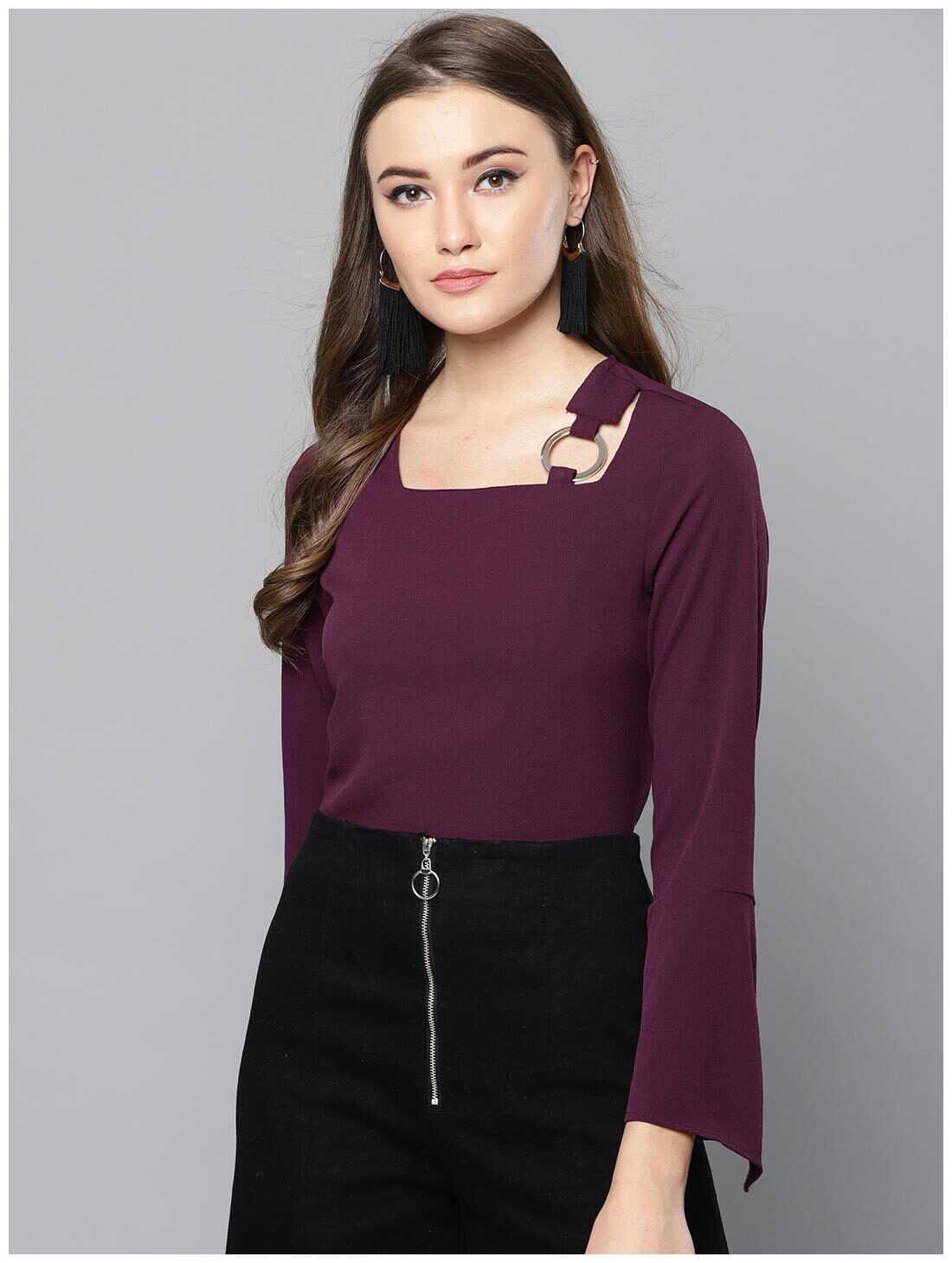 

Harpa Women Solid Regular top - Purple