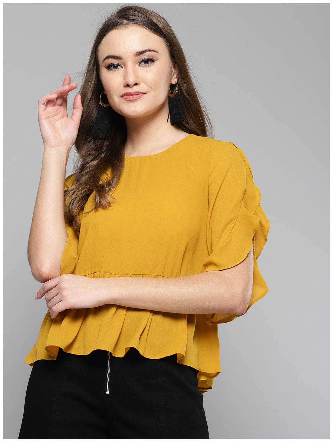 

Harpa Women Solid Regular top - Yellow