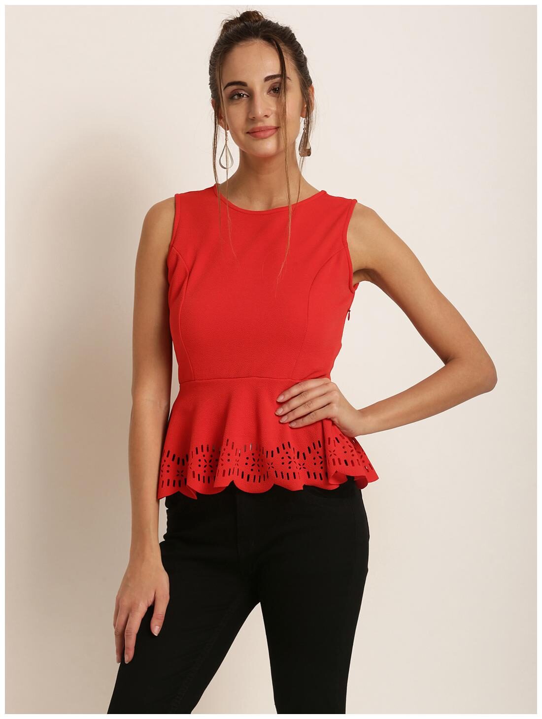 

Harpa Women Solid Regular top - Red