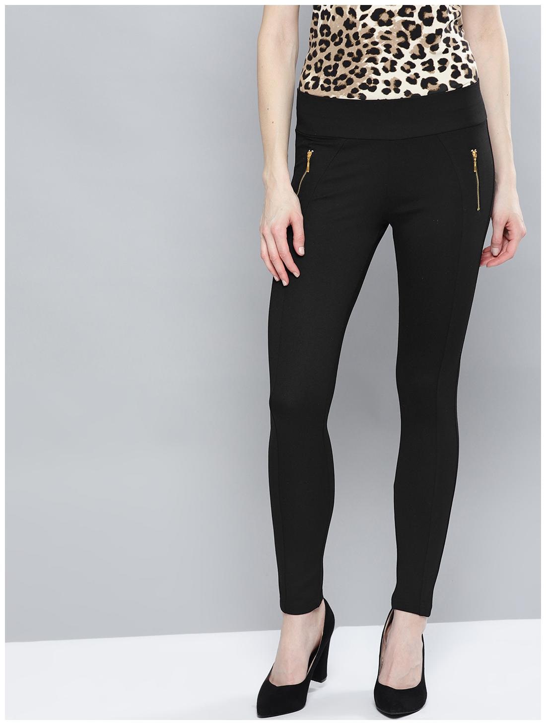 

Harpa Women Black Relaxed fit Jegging