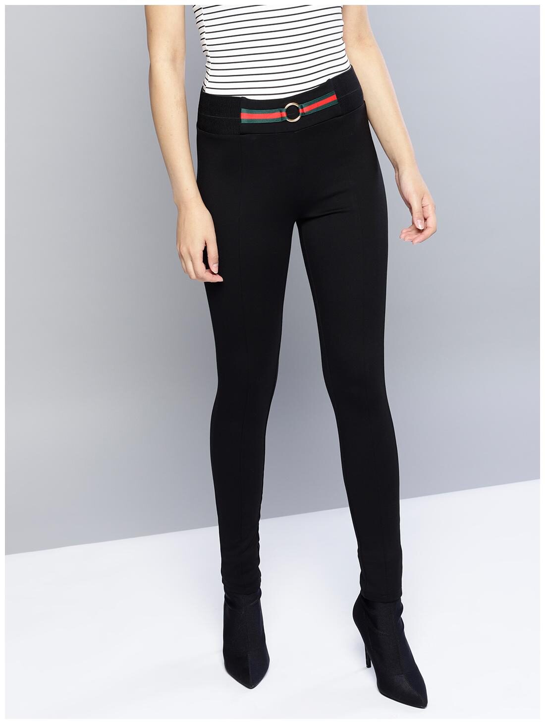 

Harpa Women Black Relaxed fit Jegging