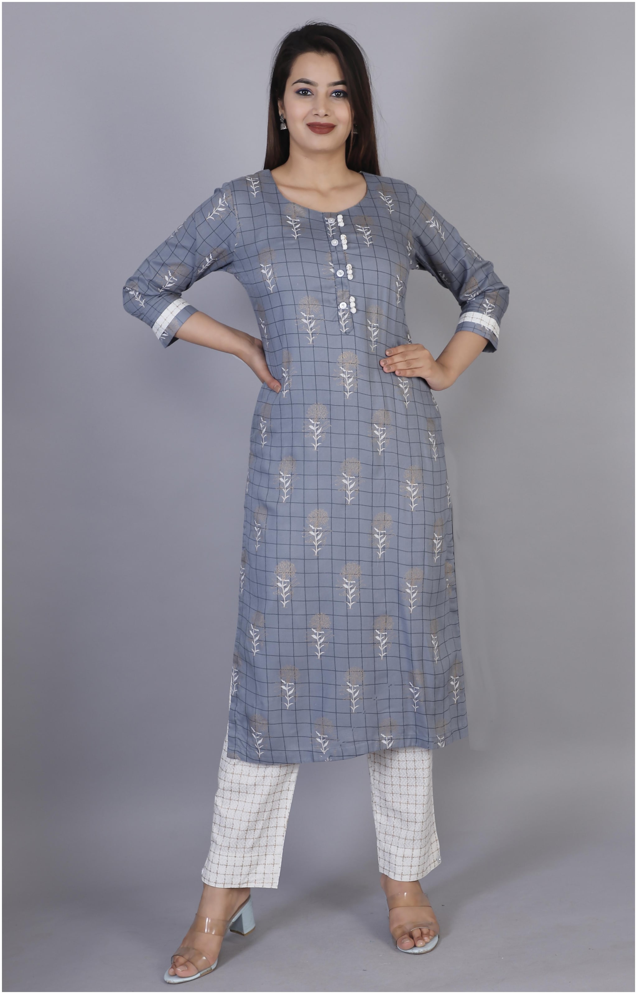 

HIGHLIGHT FASHION EXPORT Women Multi Floral Straight Kurta With Pants