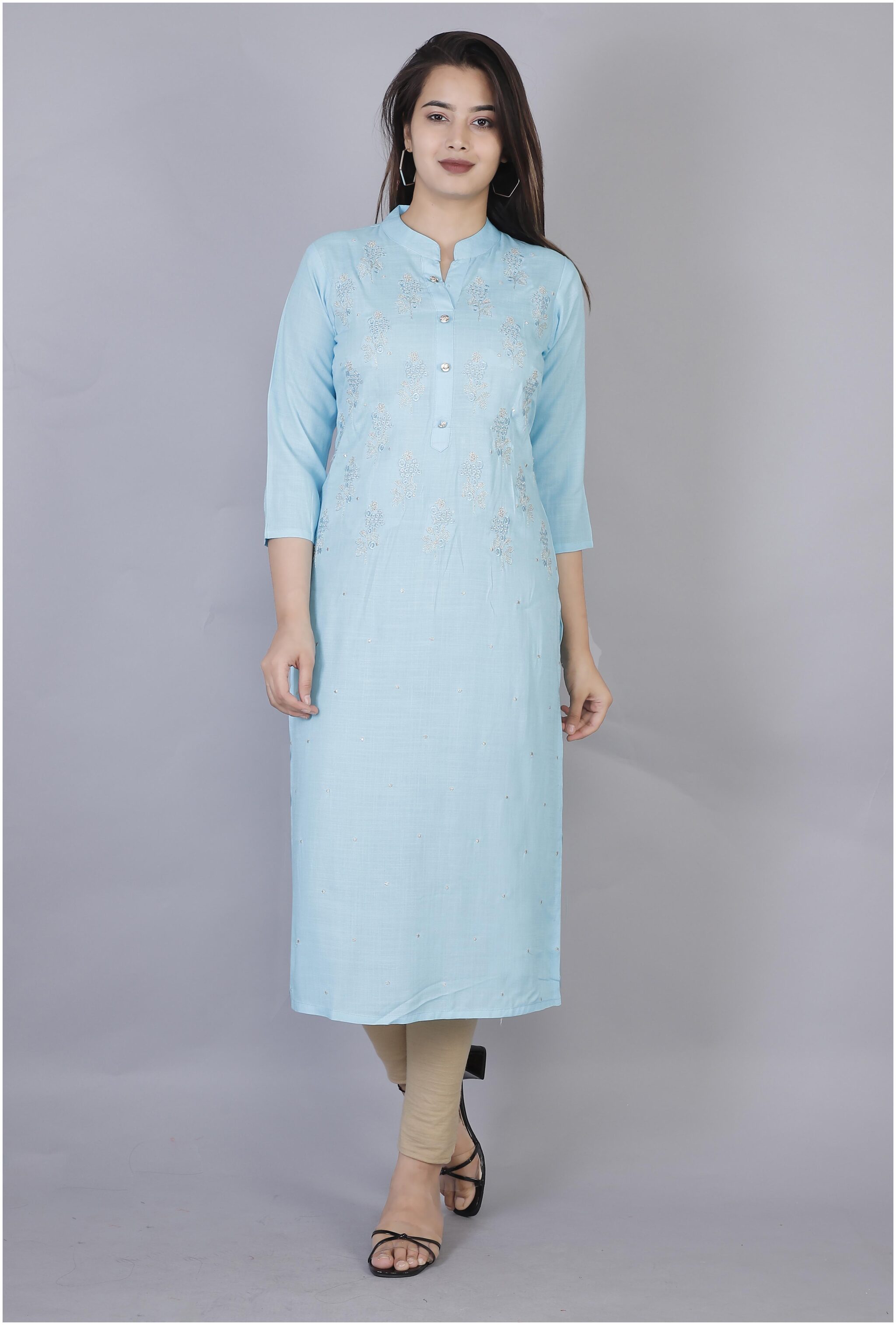 

HIGHLIGHT FASHION EXPORT Women Blue Embroidered Straight Kurta