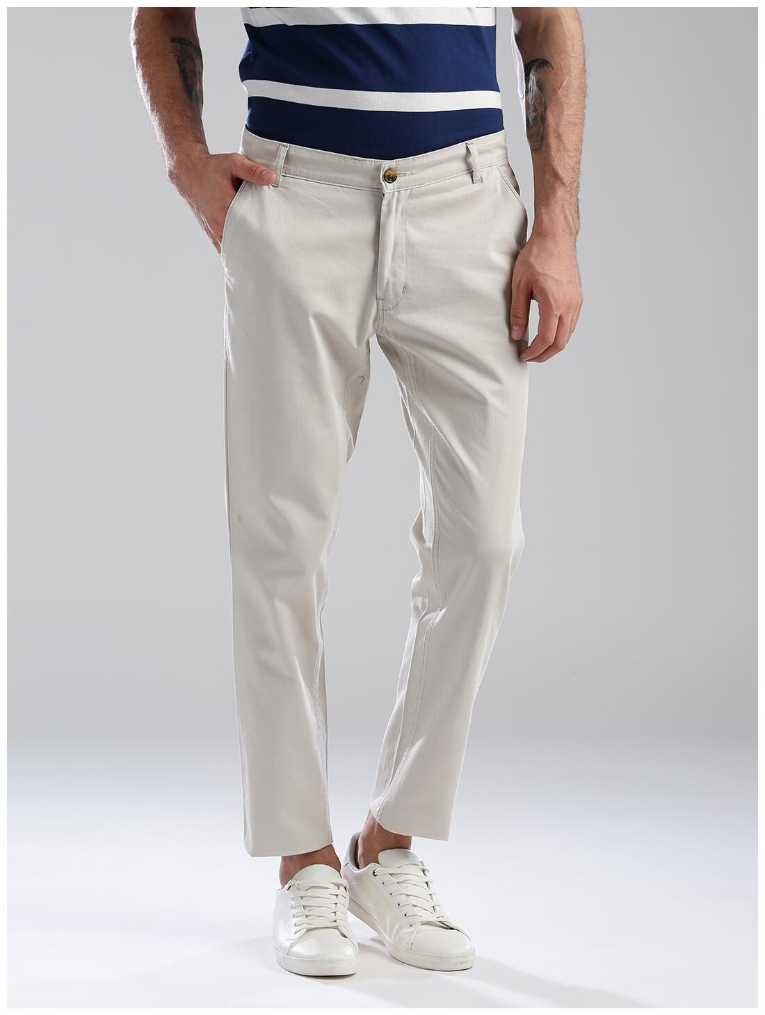 

Hubberholme Men White Solid Slim fit Regular trousers