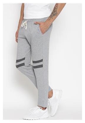 

Hubberholme Men Grey Solid Slim fit Track pants