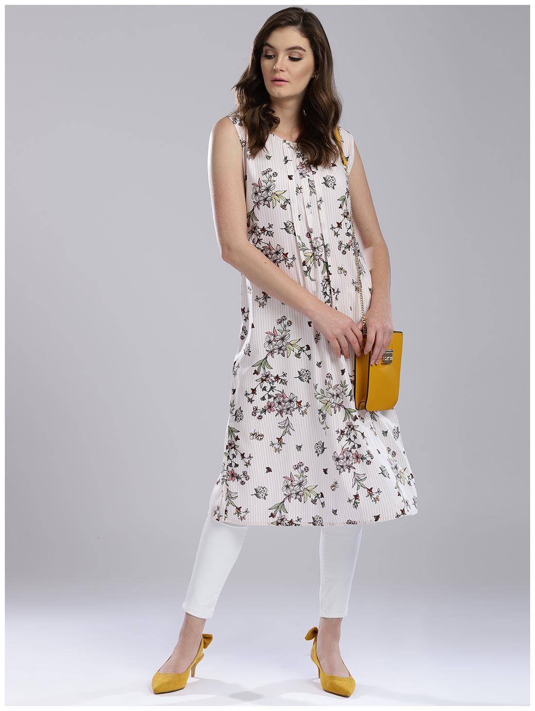 

Hubberholme White American Crepe Kurta
