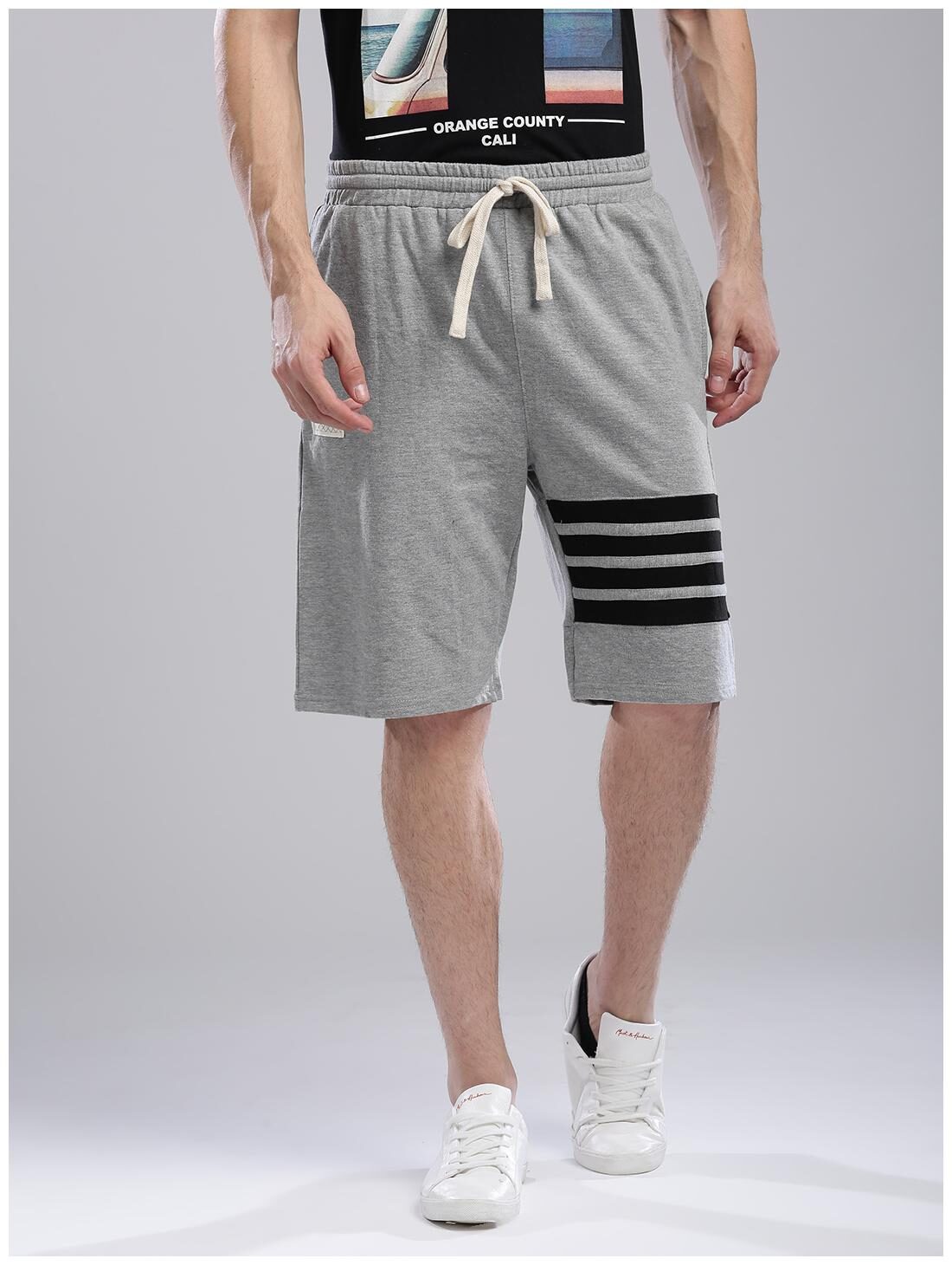 

Hubberholme Men Grey Slim Fit Regular Shorts