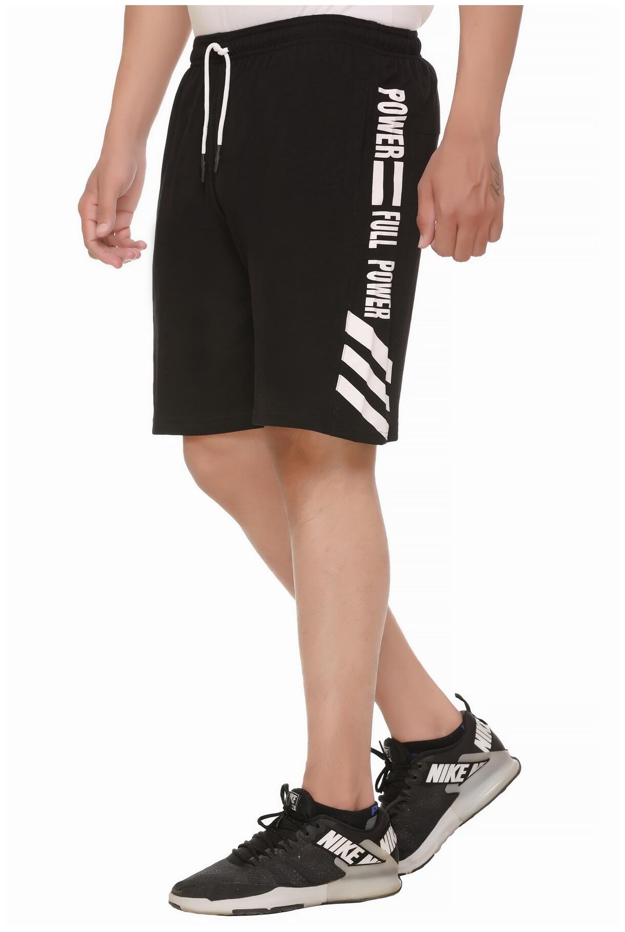 

HVBK Men Black Regular Fit Regular Shorts
