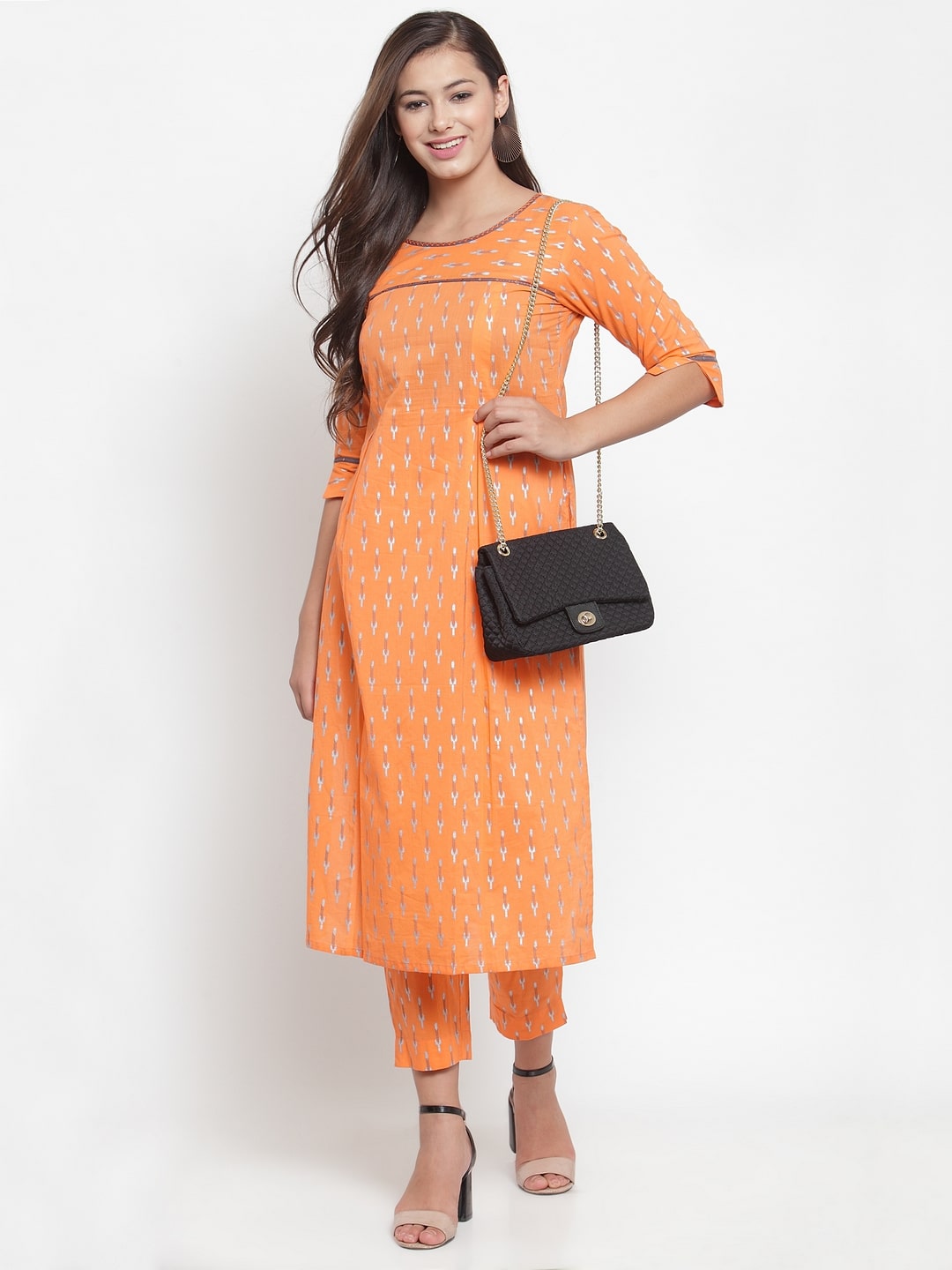 

Indibelle Women Orange Geometric Straight Kurta