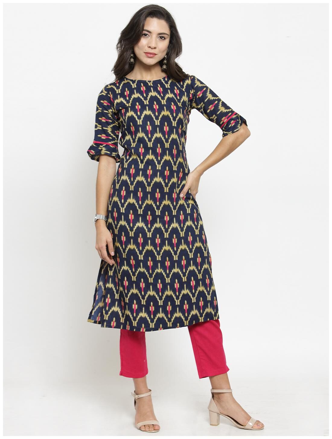 

Indibelle Women Blue Pink Printed Straight Kurta With Pants