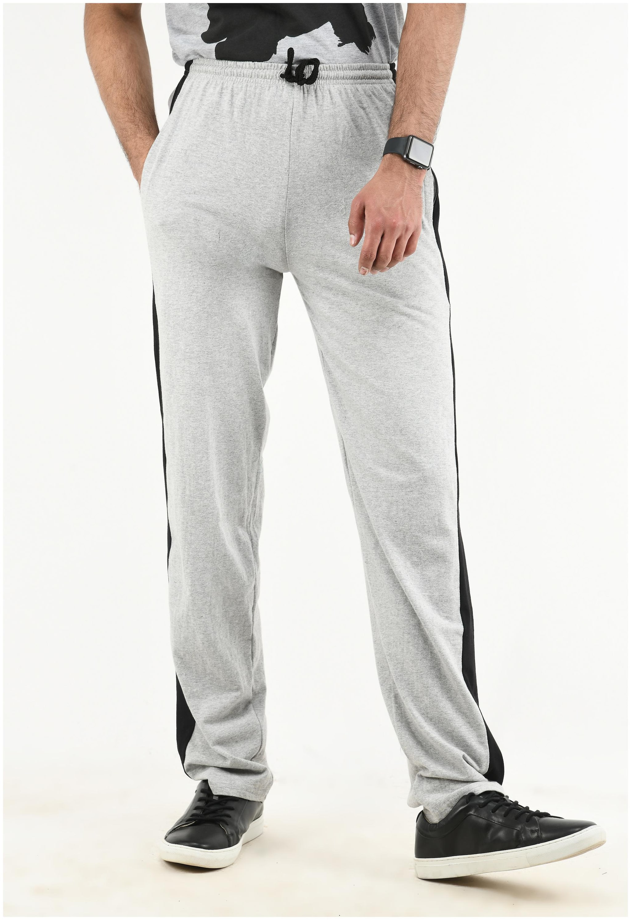 

Indiweaves Men Grey Solid Regular fit Track pants