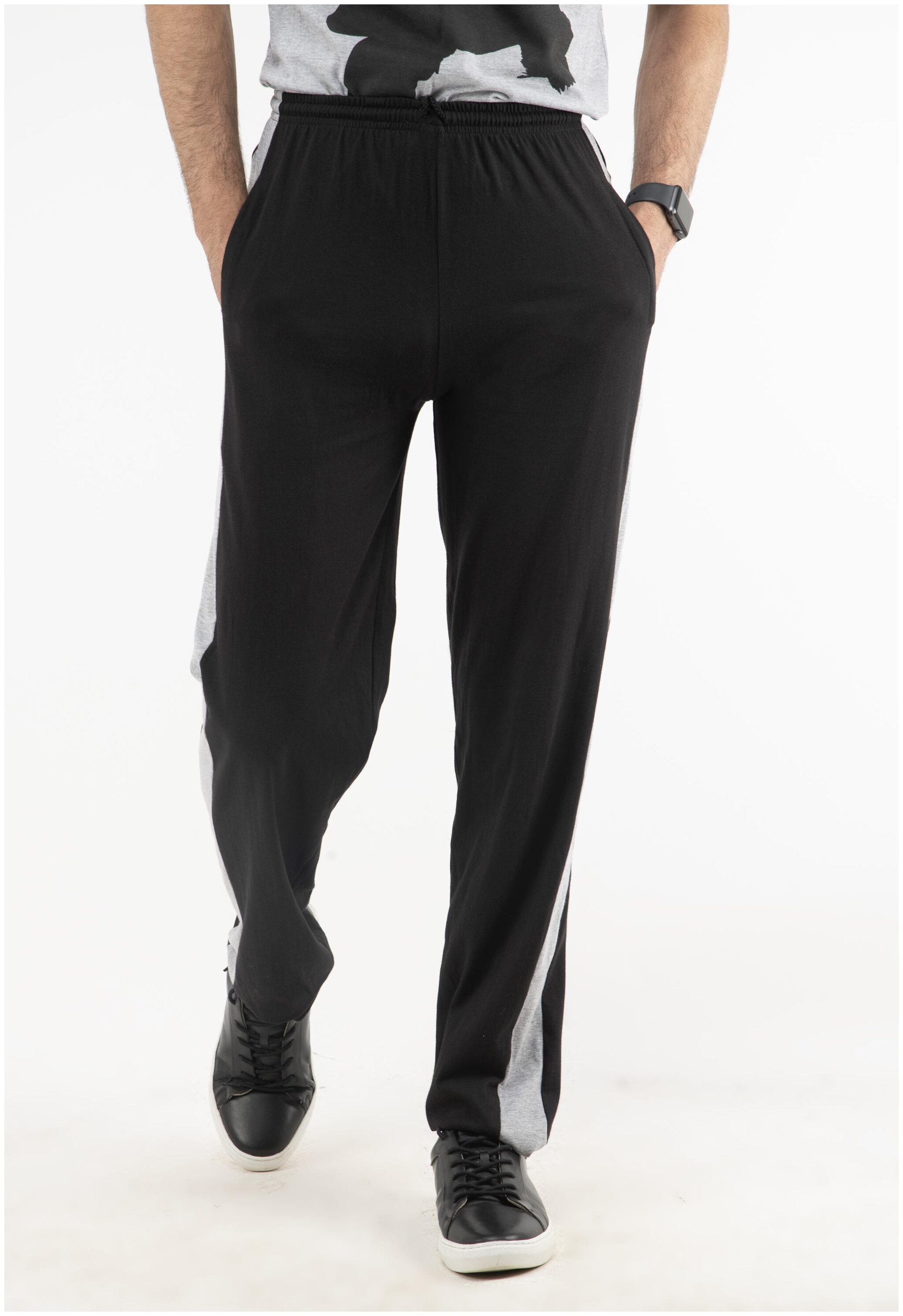 

Indiweaves Men Black Solid Regular fit Track pants