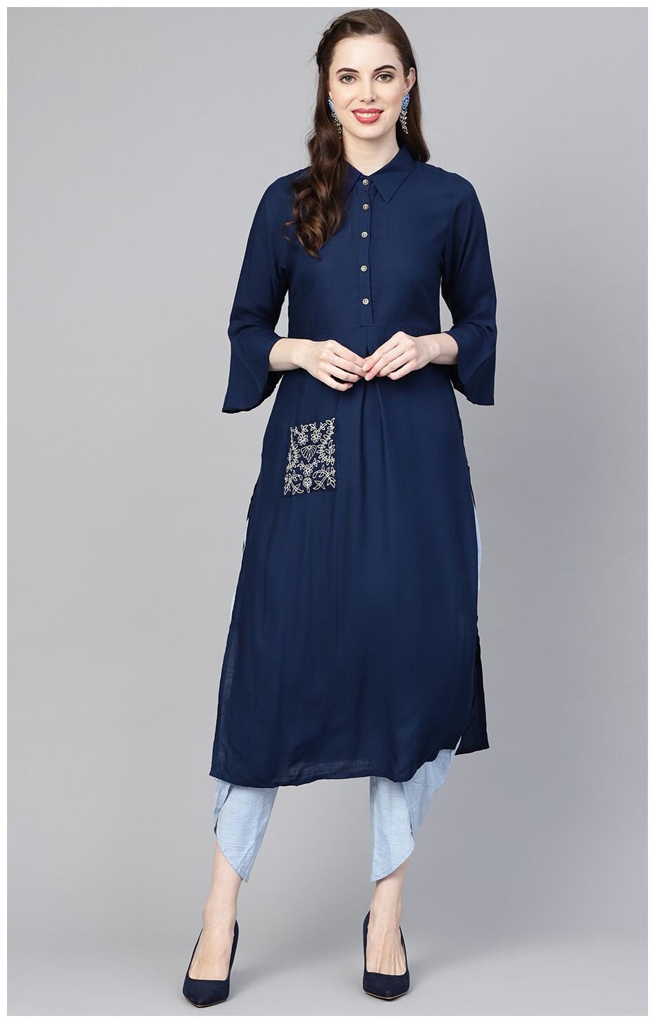 

INDO ERA Women Blue Solid Straight Kurta