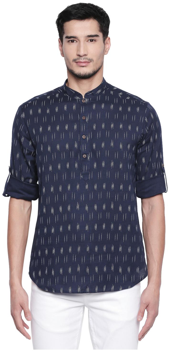 

Indus Route by Pantaloons Men Blue Regular Fit Kurta