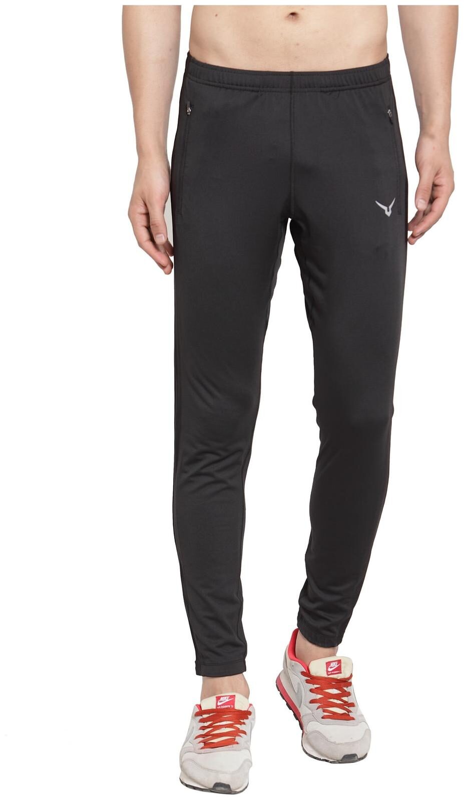 

Invincible Men Black Solid Regular fit Joggers