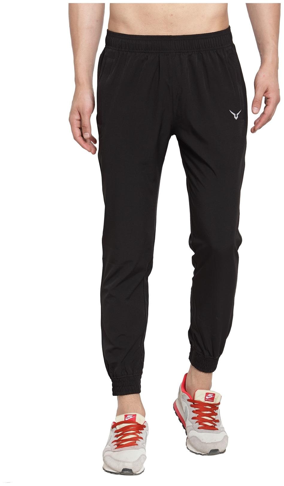 

Invincible Men Black Solid Regular fit Joggers
