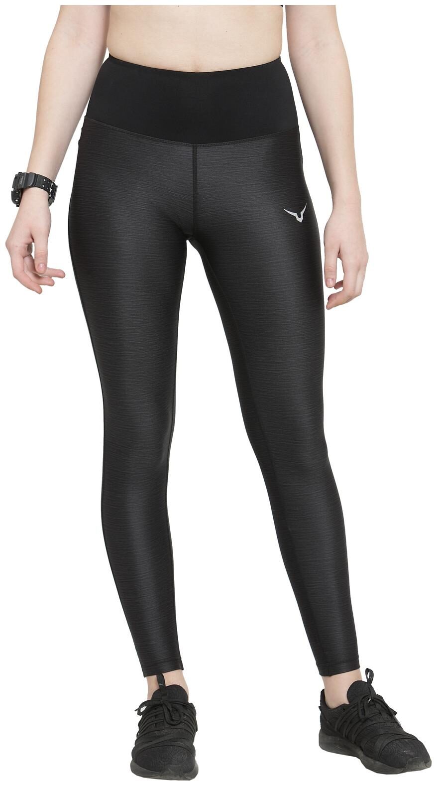 

Invincible Solid Tights - Black