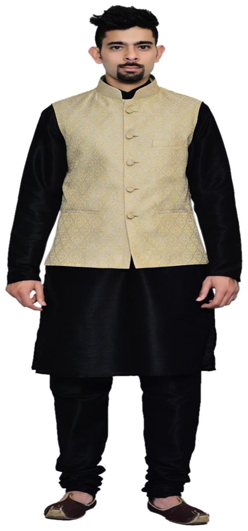 

Inyour Black Printed Kurta and Pyjamas With Jacket