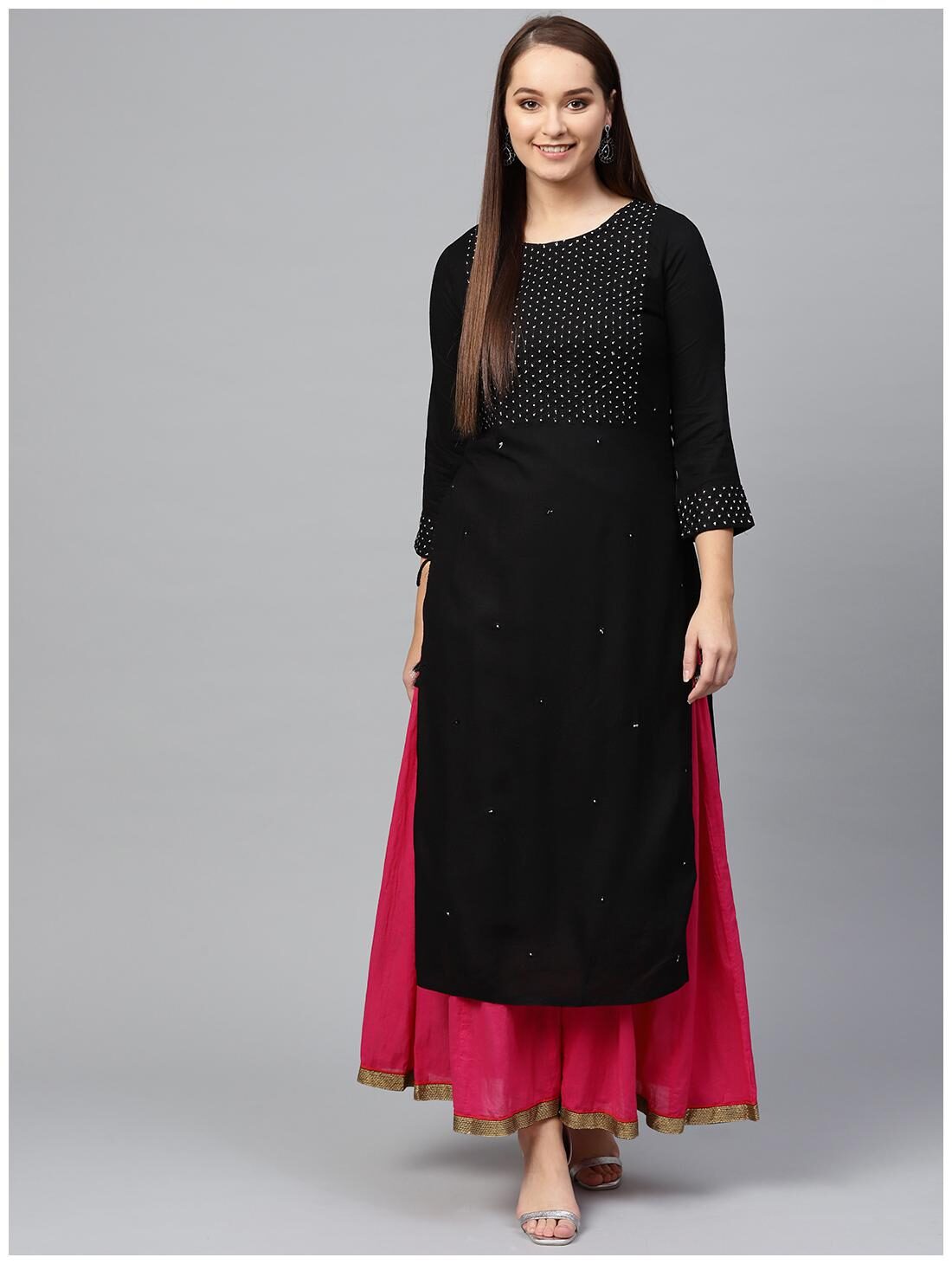 

Ishin Women Black Viscose Rayon Embroidered Kurta