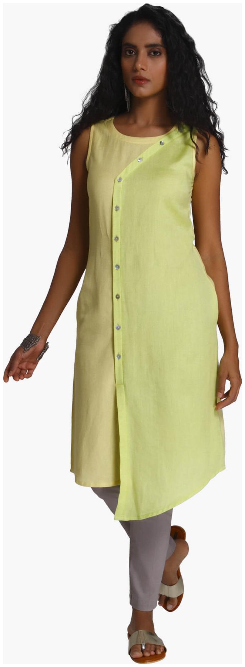 

NAARI Women Green Solid Straight Kurti