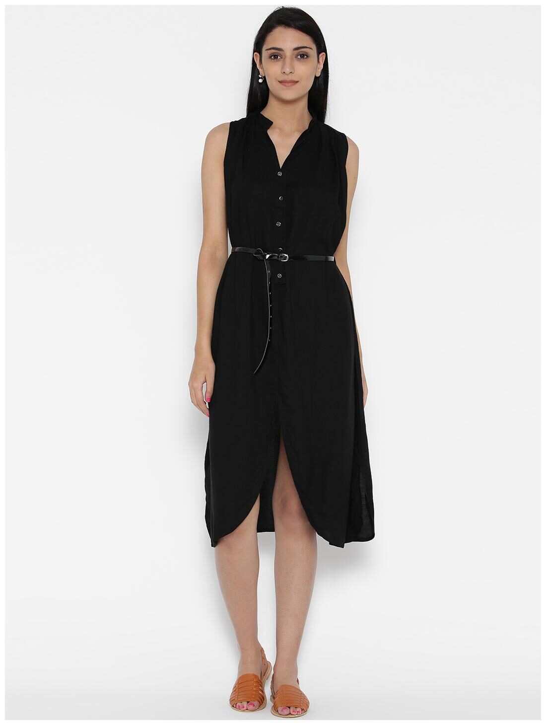 

Jaipur Kurti Women Black Solid Regular Kurti
