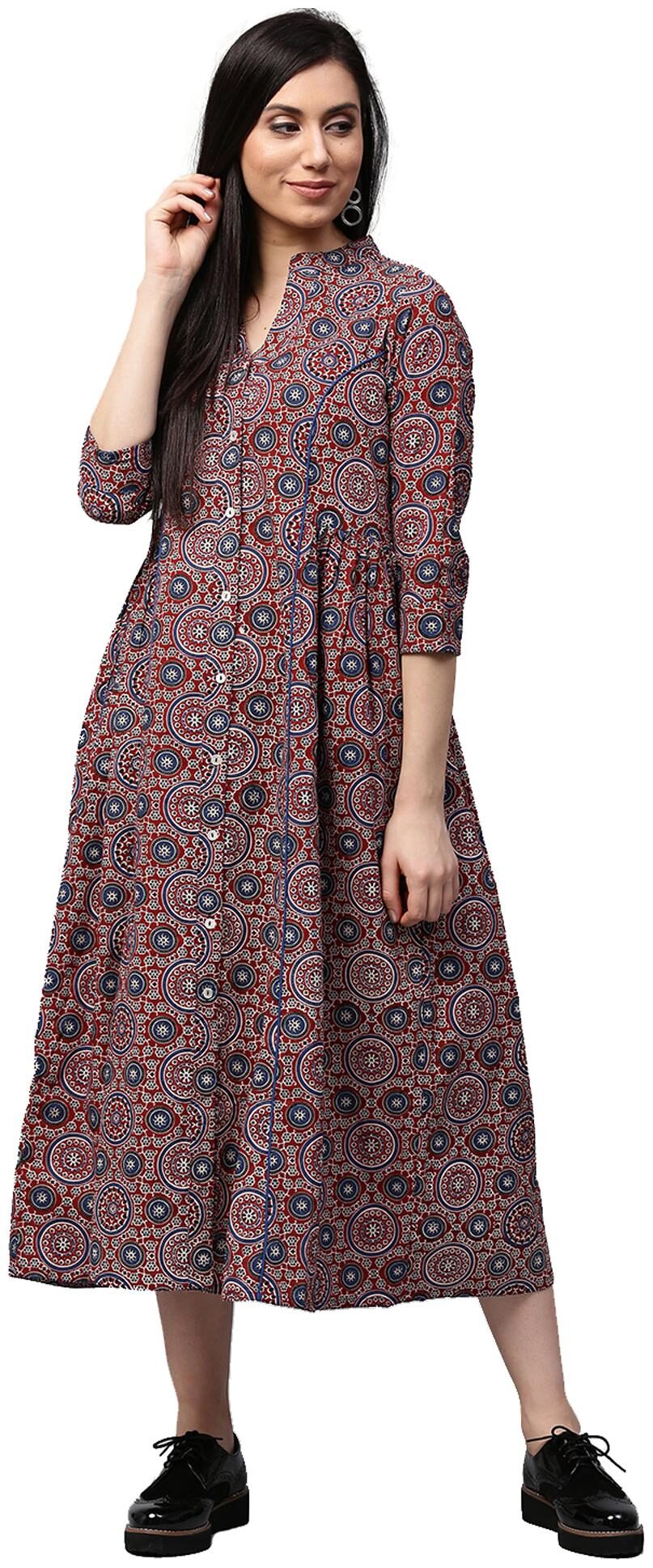 

Jaipur Kurti Women Maroon Printed Straight Kurta