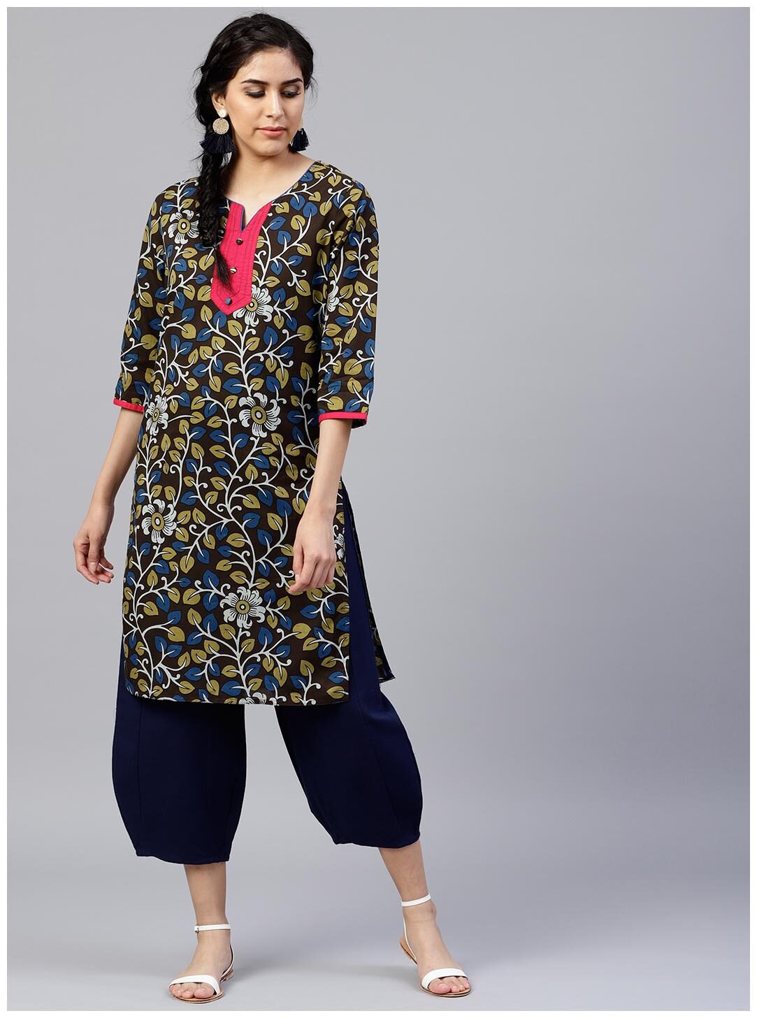 

Jaipur Kurti Women Multi Floral Straight Kurta