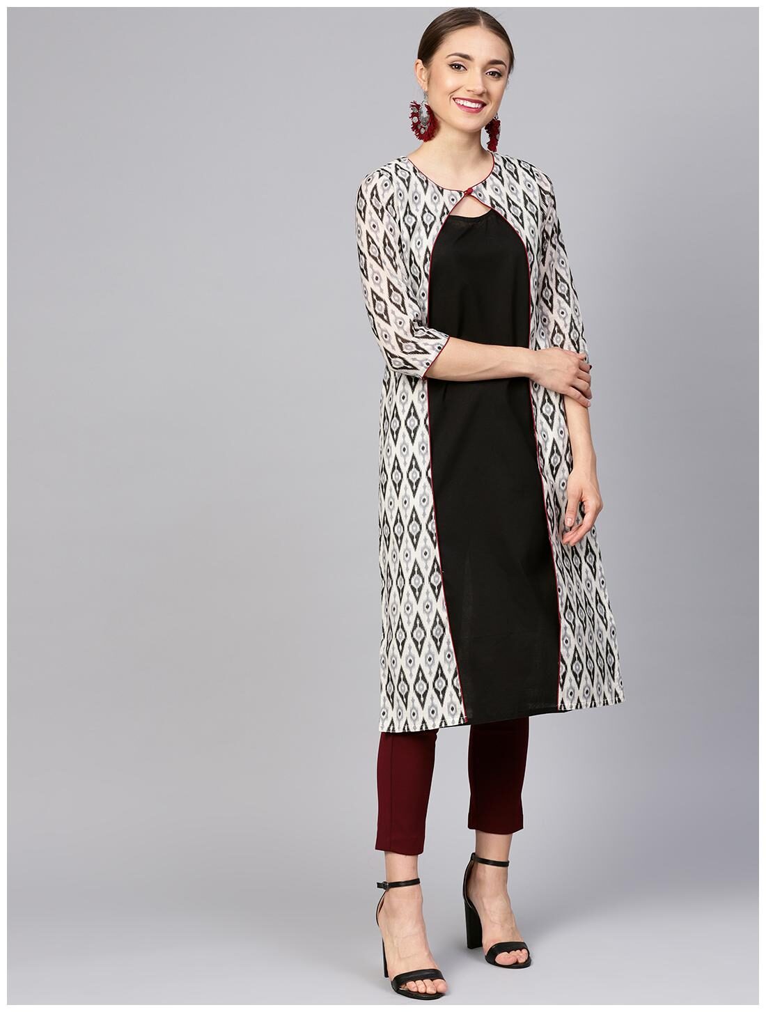 

Jaipur Kurti Women White Printed Straight Kurta