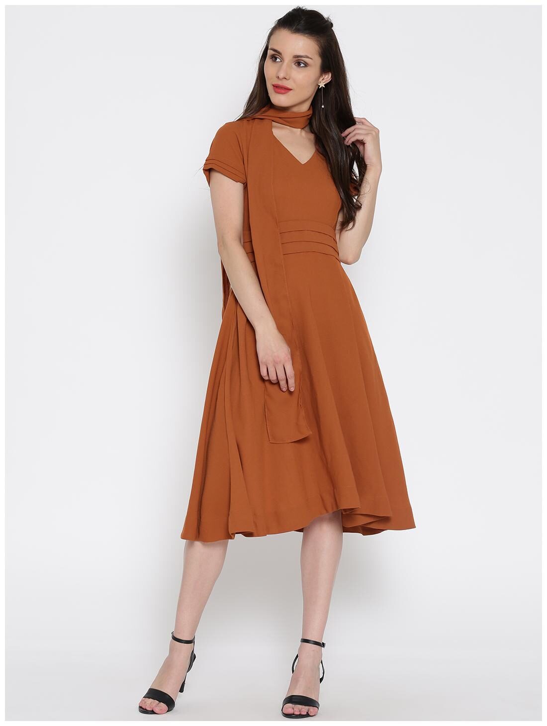 

Jaipur Kurti Women Orange Solid Straight Kurti