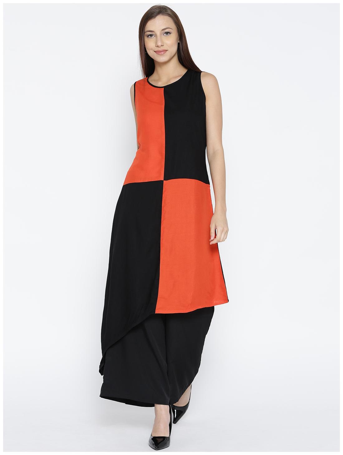 

Jaipur Kurti Women Black Solid Straight Kurti