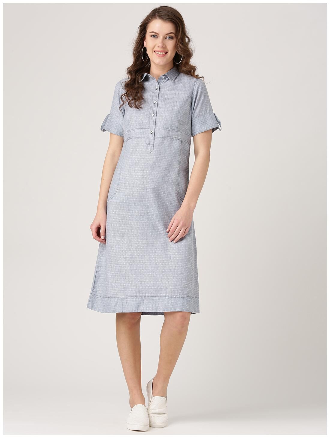 

Jaipur Kurti Women Blue Printed Straight Kurta