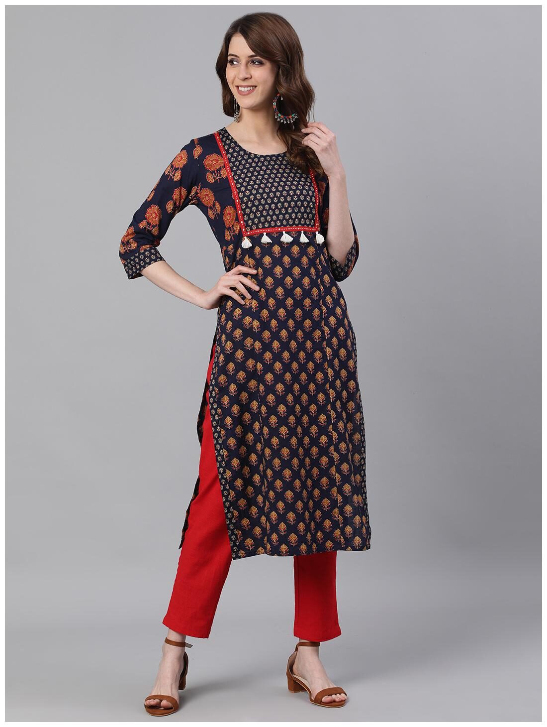 

Jaipur Kurti Women Navy Blue Floral Straight Kurta With Trousers