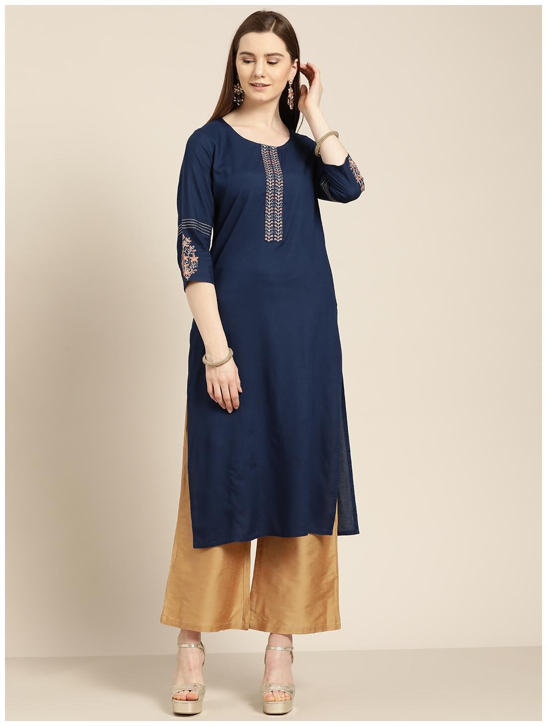

Jaipur Kurti Women Blue Embroidered Straight Kurta