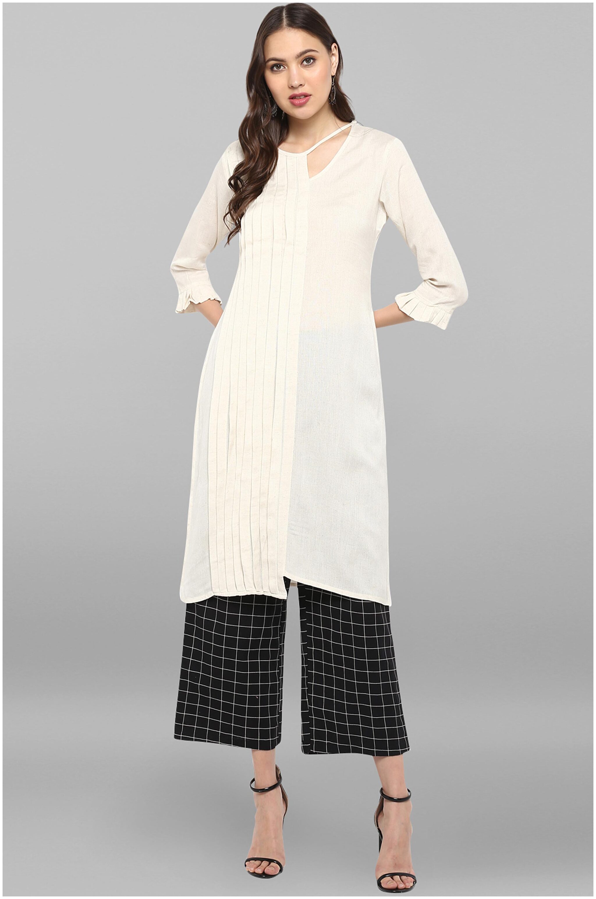 

Janasya Women Off White Black Striped Straight Kurta With Pants