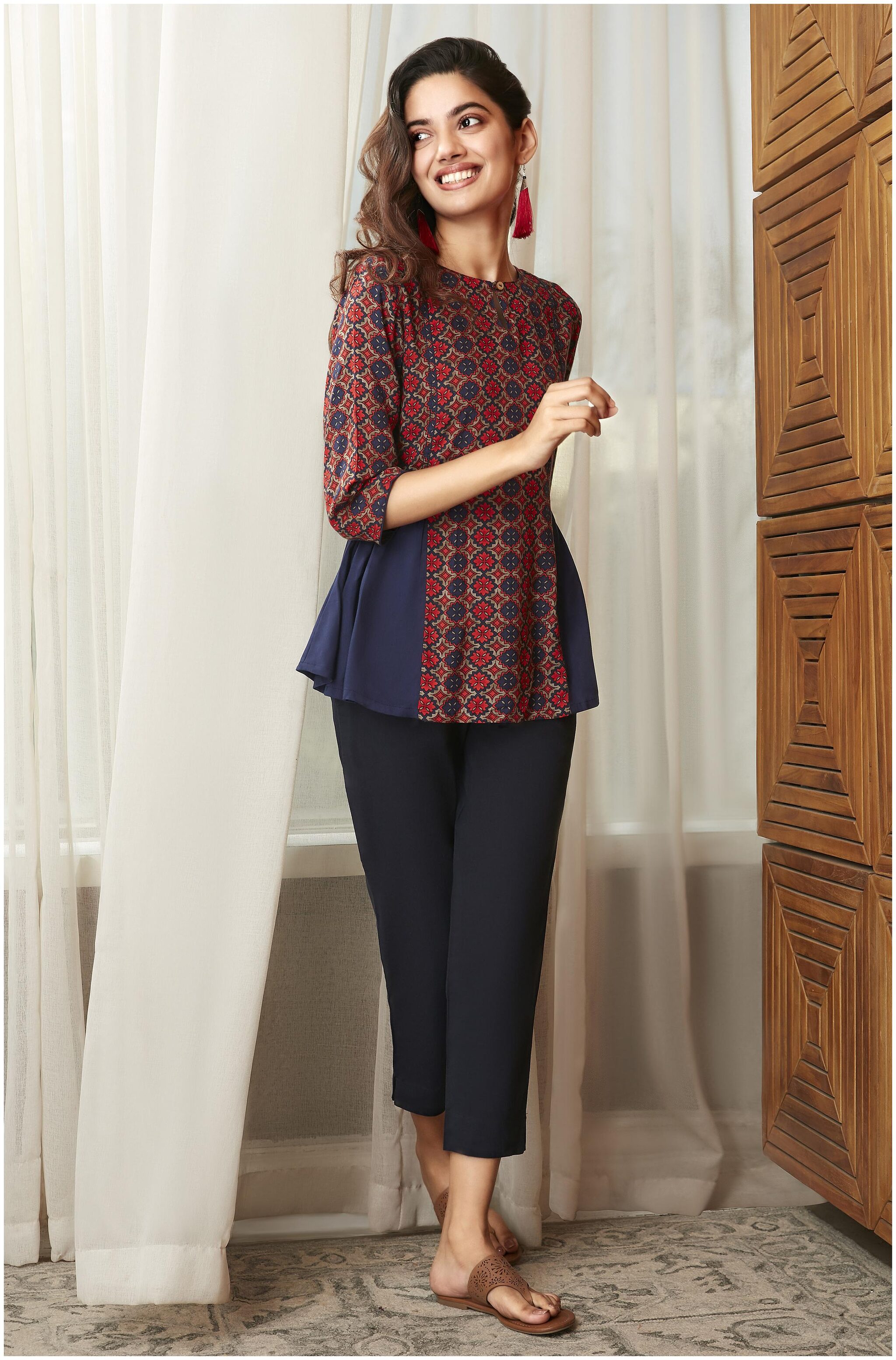 

Janasya Women Printed Regular top - Blue