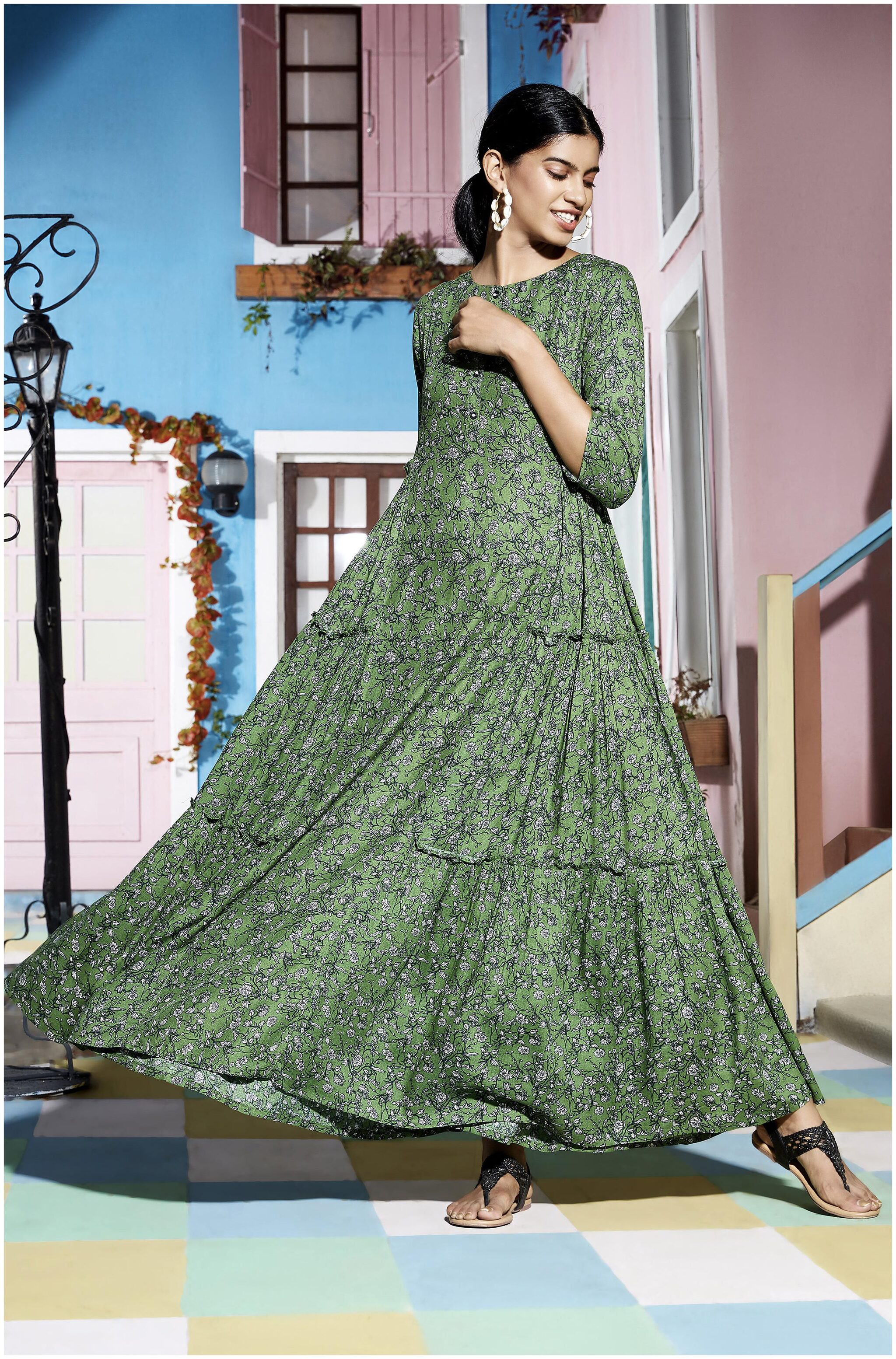 

Janasya Green Floral Flared dress