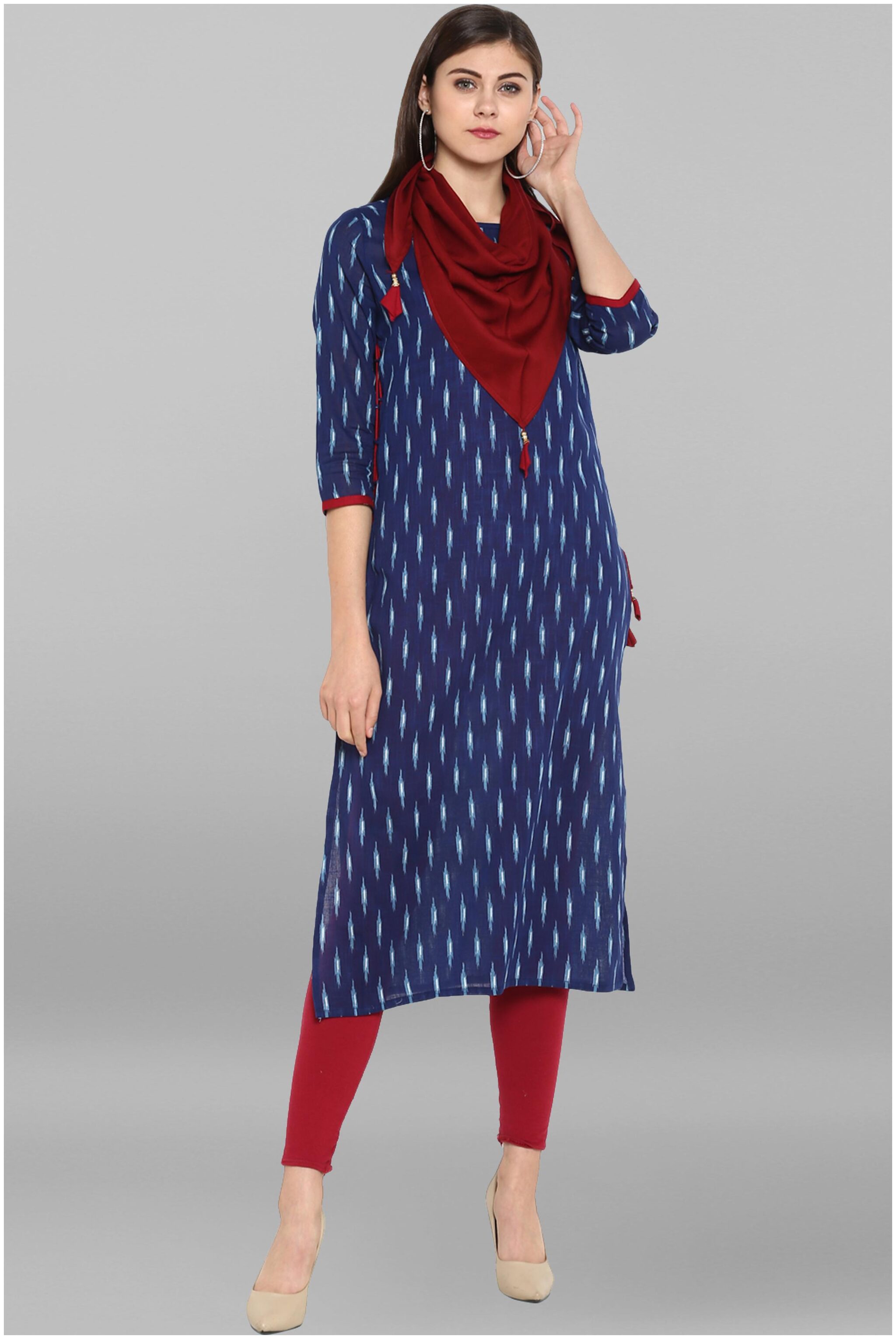 

Janasya Women Blue Printed Straight Kurta