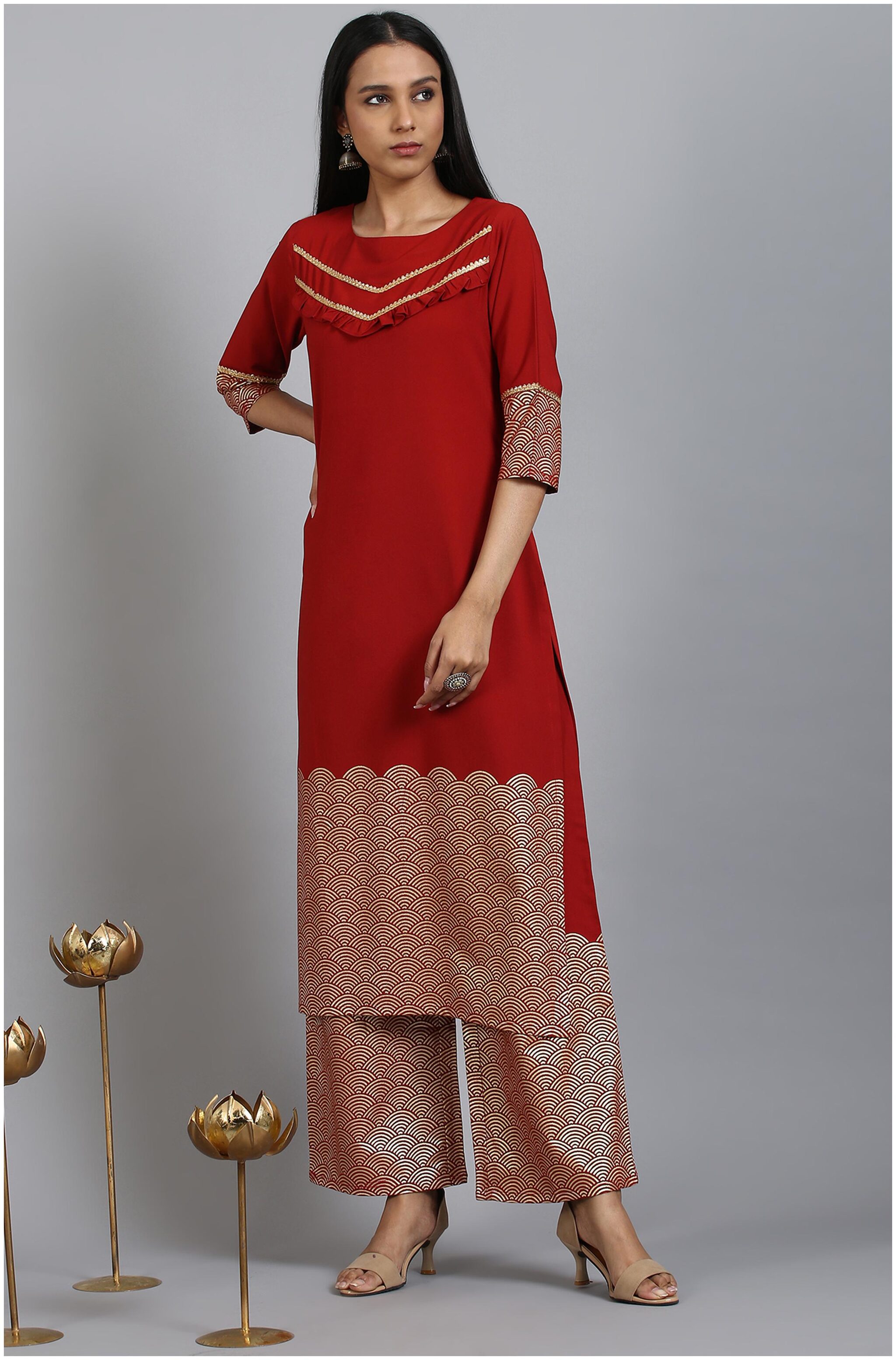 

Janasya Women Red Printed Straight Kurta With Palazzo
