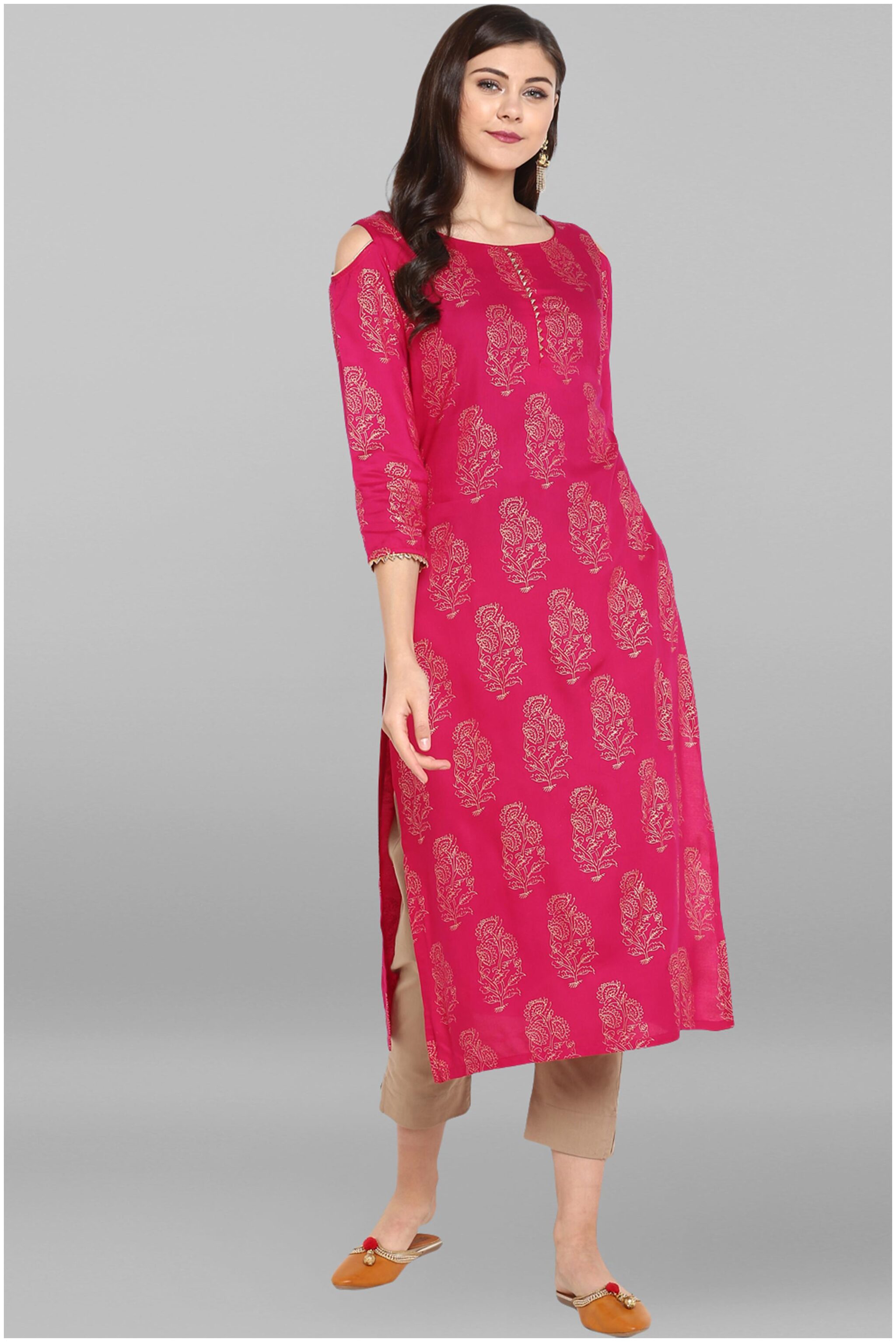 

Janasya Women Pink Solid Straight Kurta With Pants