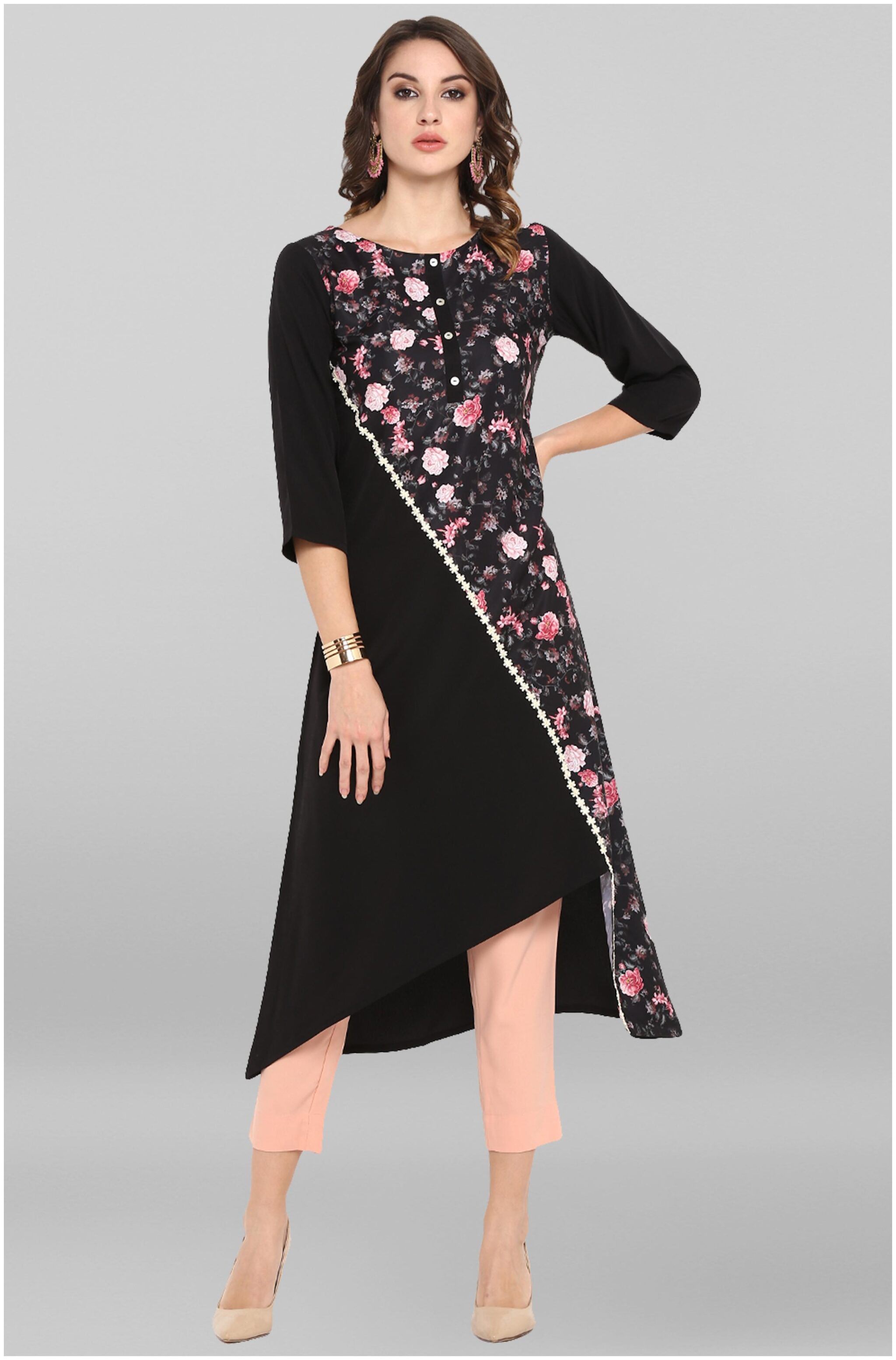 

Janasya Women Black Floral Assymetrical Kurta