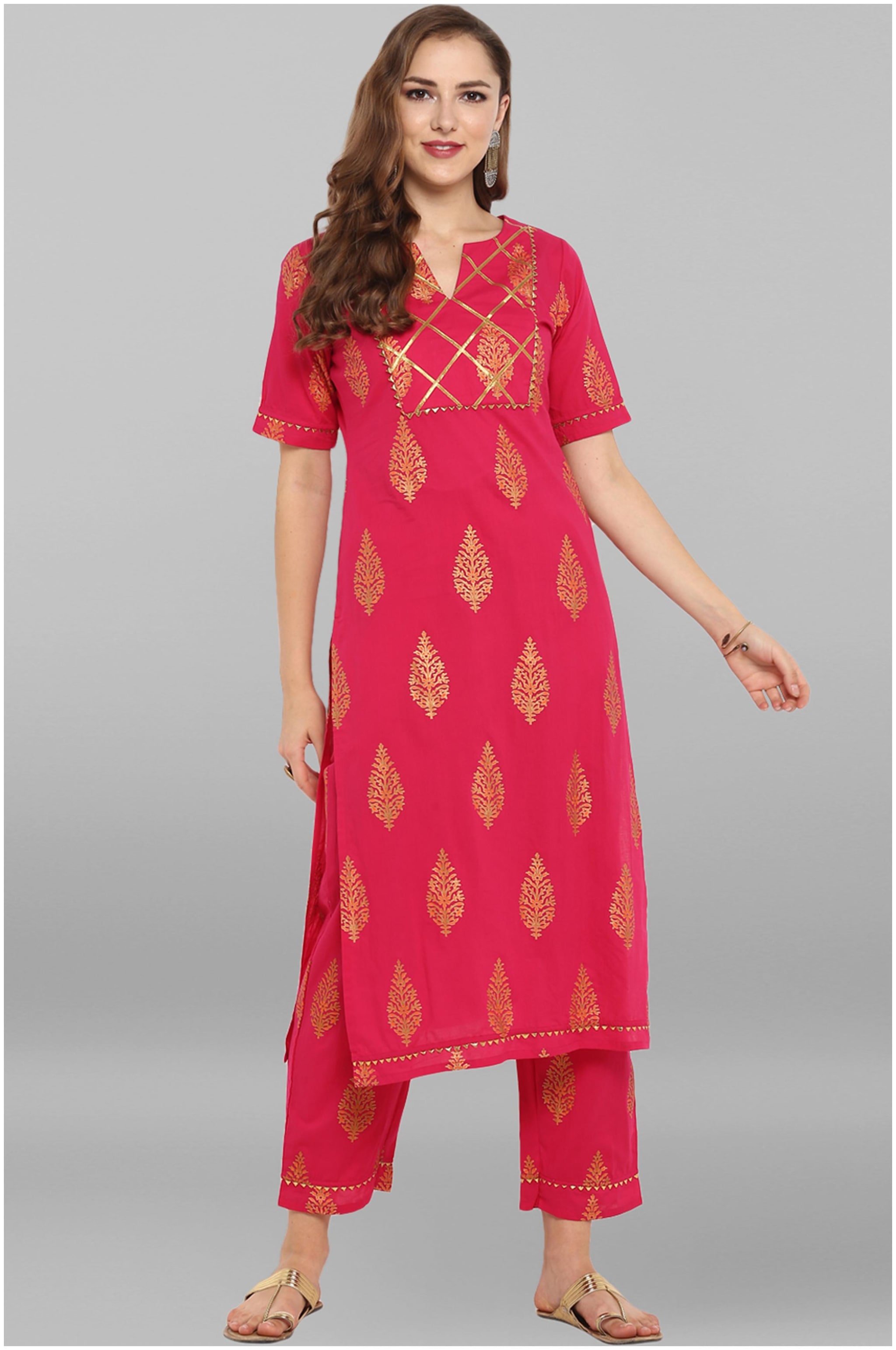 

Janasya Women Red Solid Straight Kurta With Pants