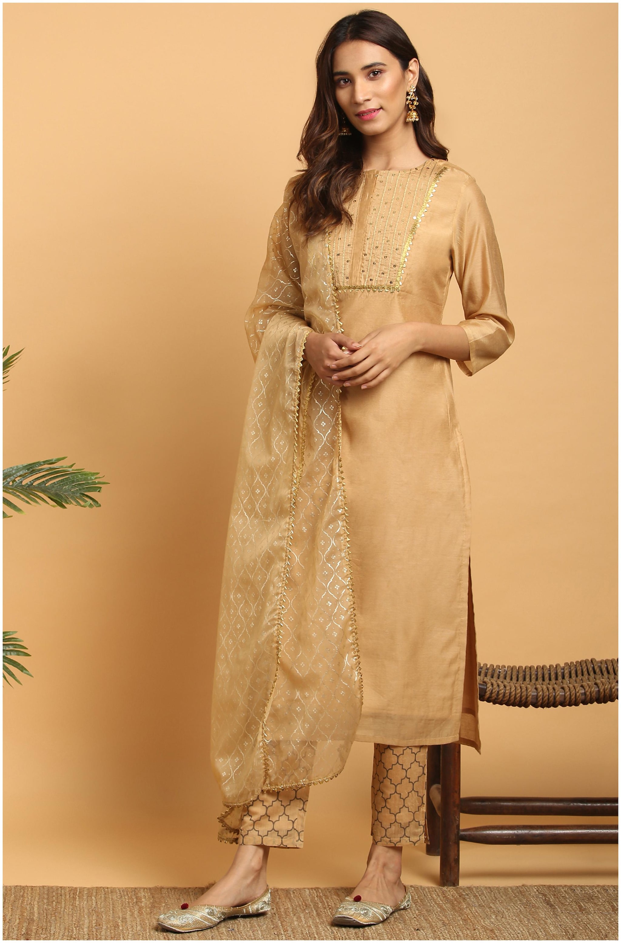

Janasya Women Polyester Blend Gold Kurta Dupatta And Pant Set