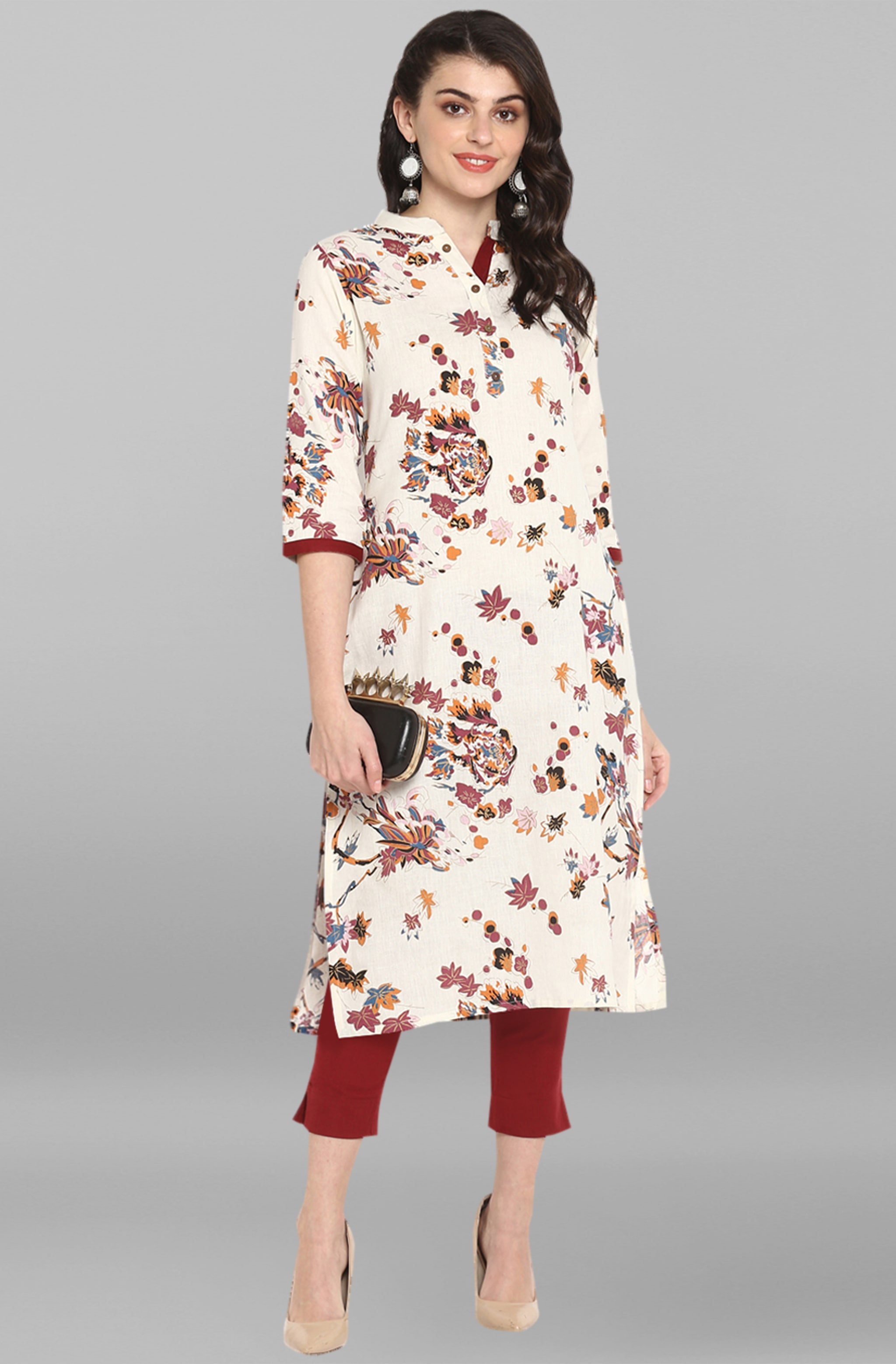 

Janasya Women Cream Floral Straight Kurta