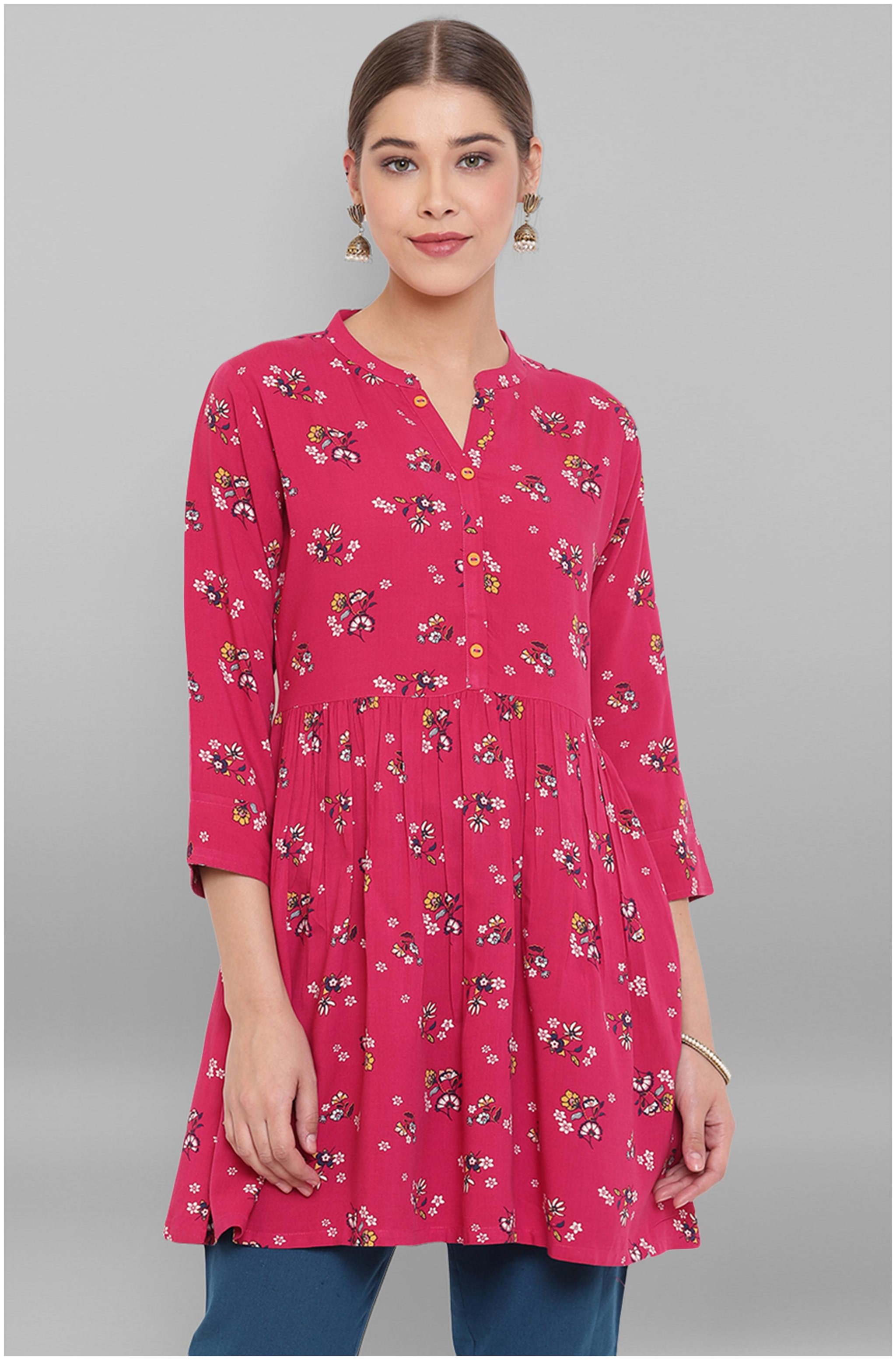 

Janasya Women Floral Regular top - Pink