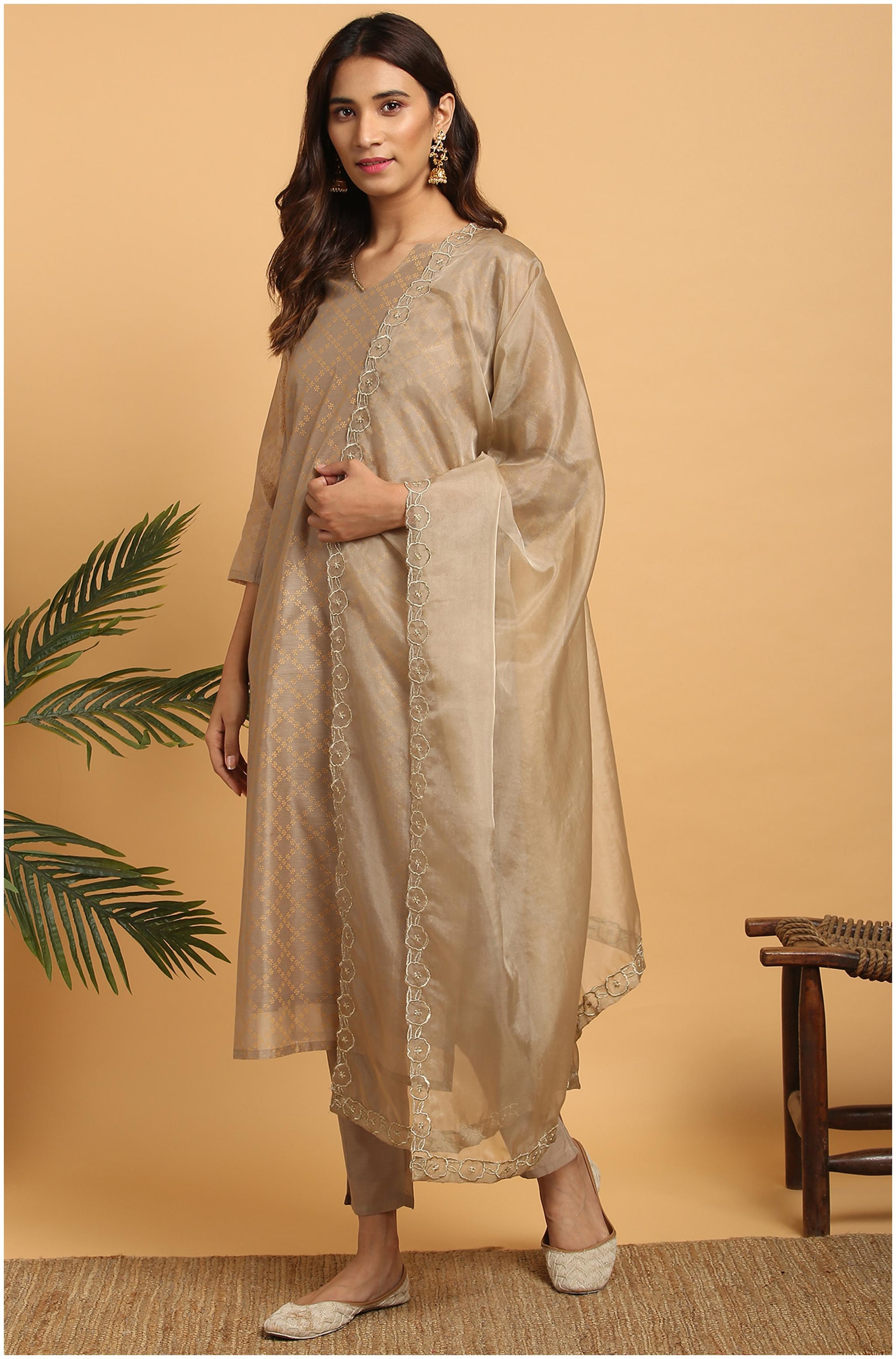 

Janasya Women Brown Floral Straight Kurta With Pants And Dupatta