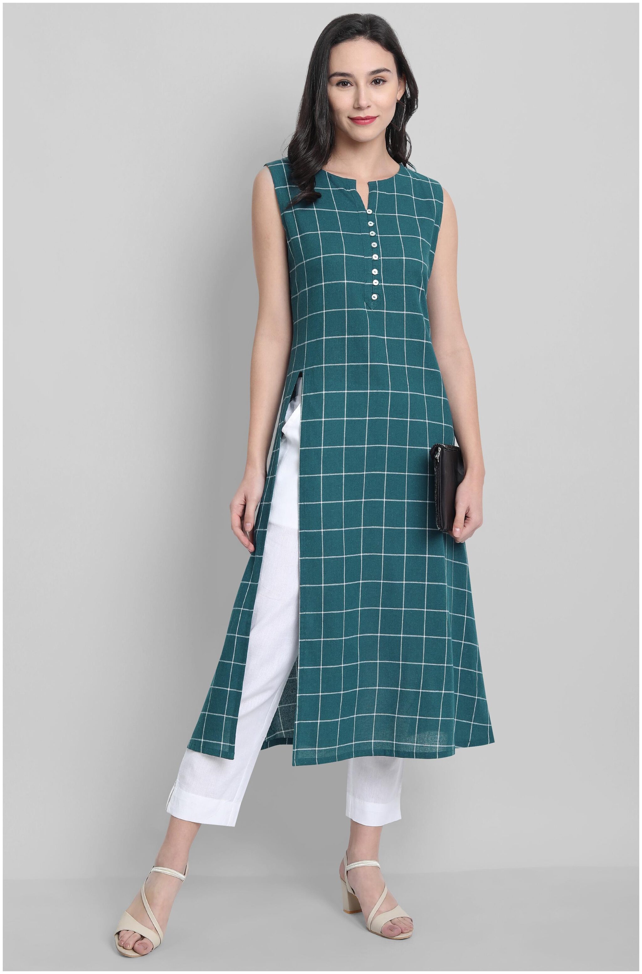 

Janasya Women Blue Cotton Checkered Kurta