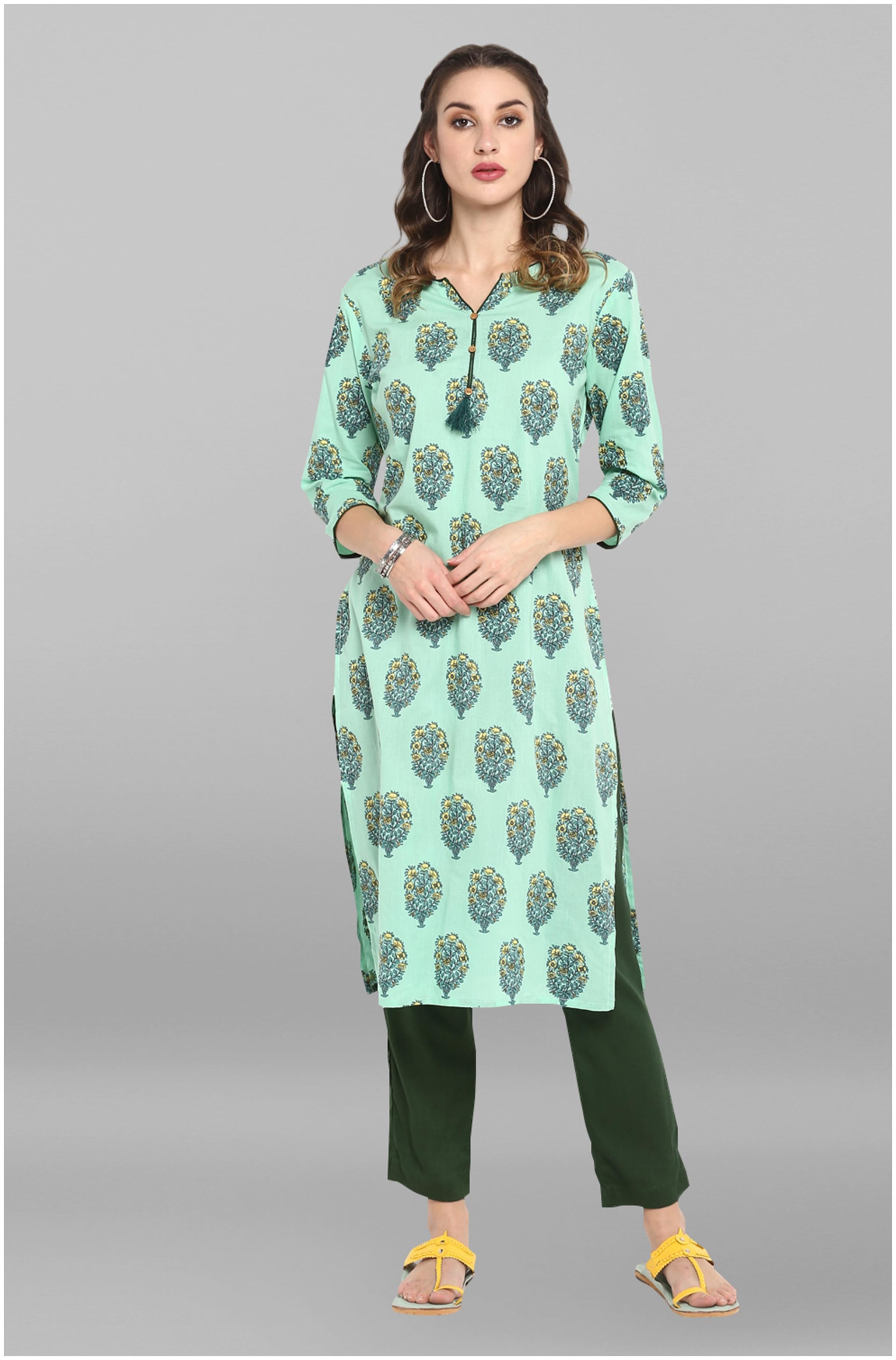 

Janasya Women Green Printed Straight Kurta