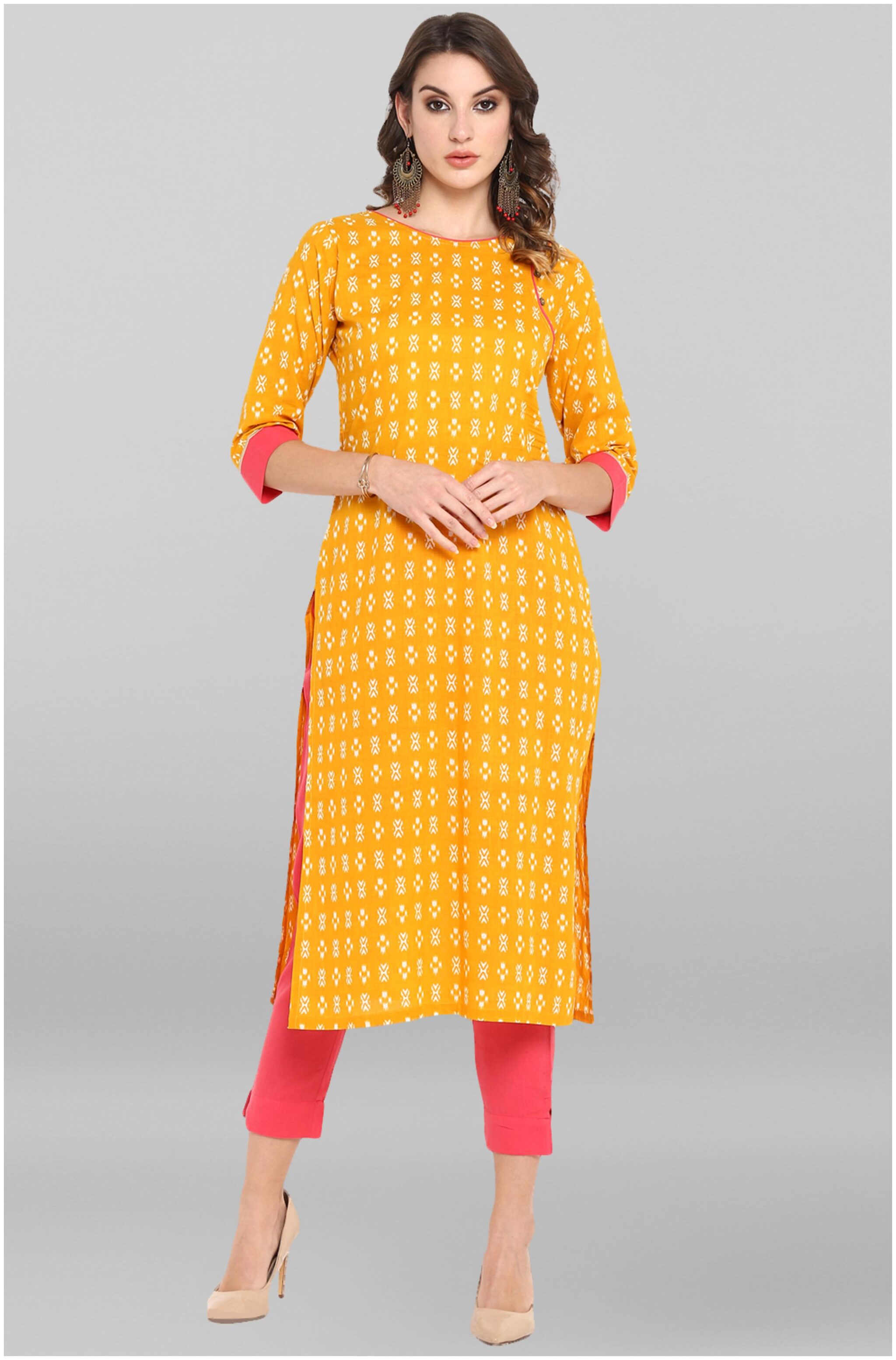 

Janasya Women Yellow Printed Straight Kurta With Pants